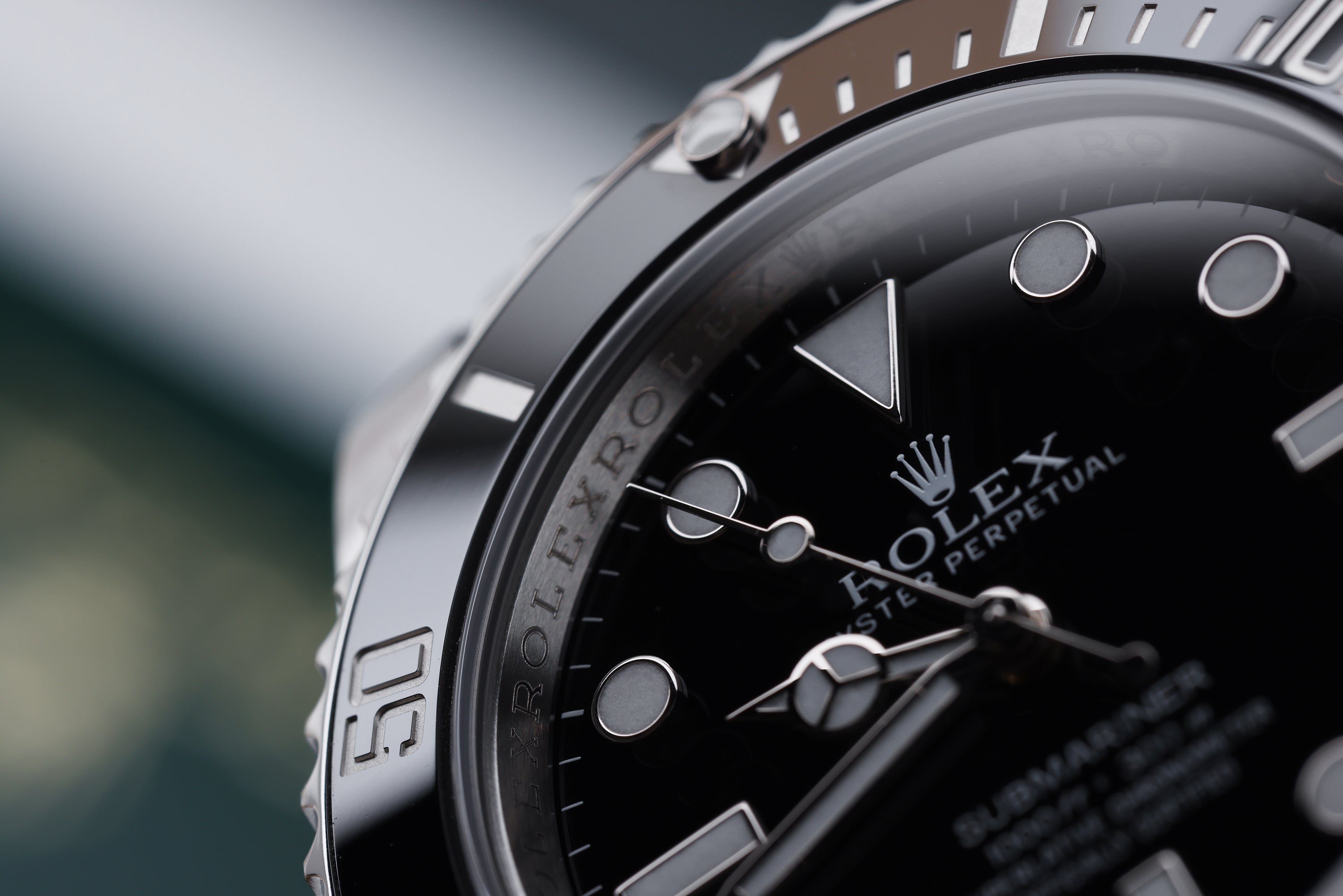 Rolex Submariner Non-Date | REF. 114060 | Stainless Steel | Box & Papers | 2014