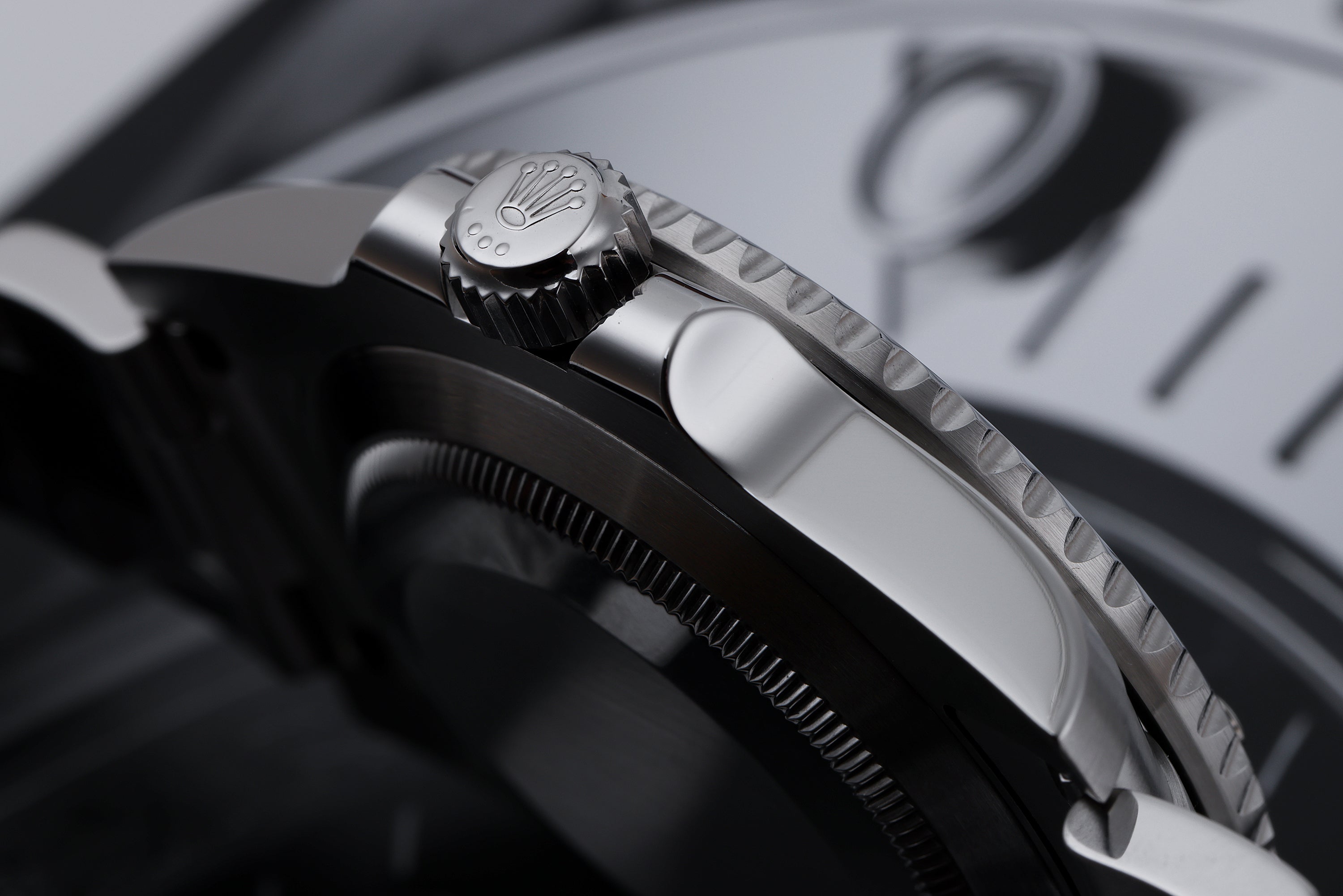 Rolex Submariner Non-Date | REF. 114060 | Stainless Steel | Box & Papers | 2014