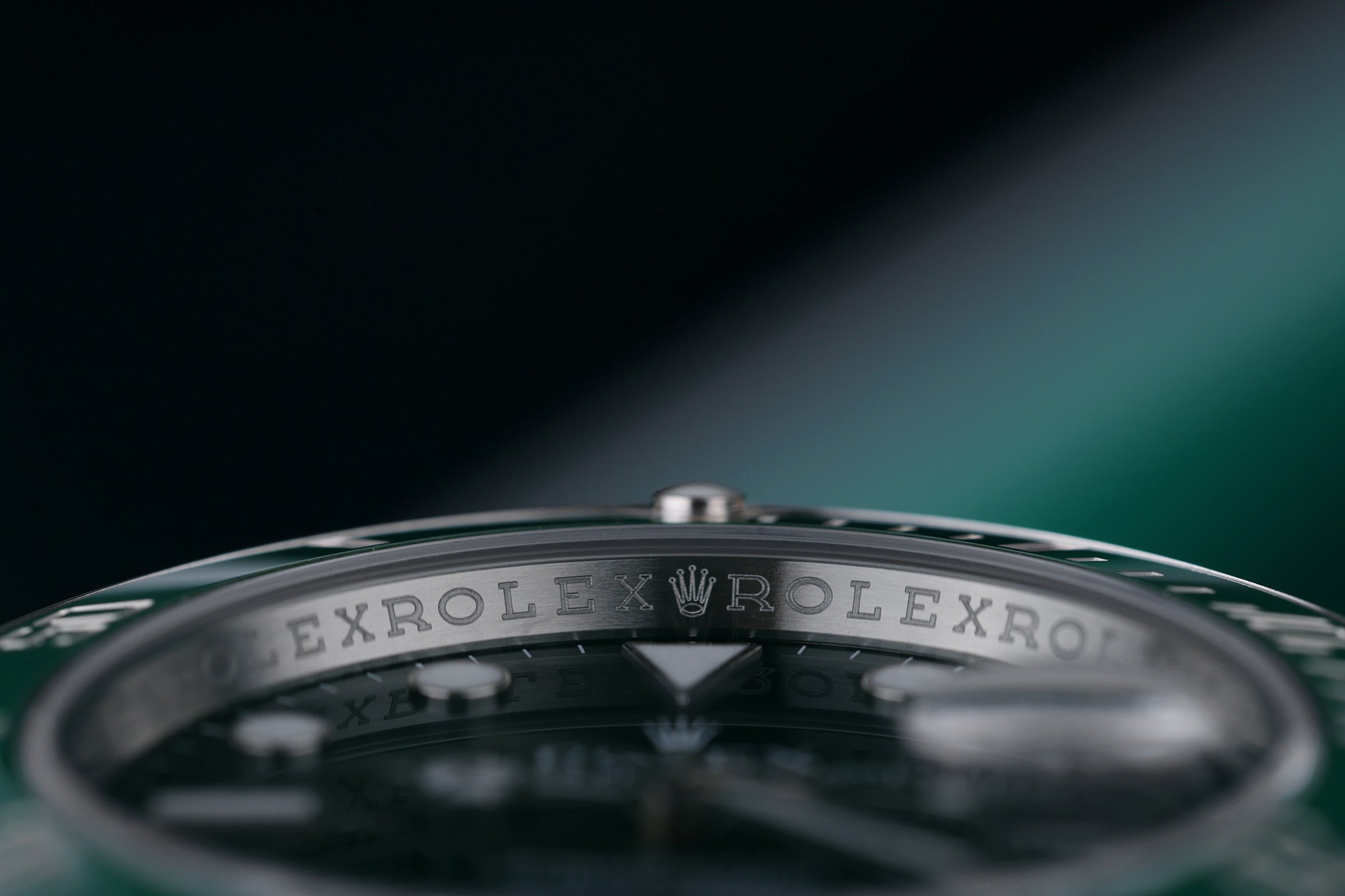 Rolex Submariner "Hulk" | REF. 116610LV | Stainless Steel | Box & Papers - 2014 | Rolex Service Papers -2024