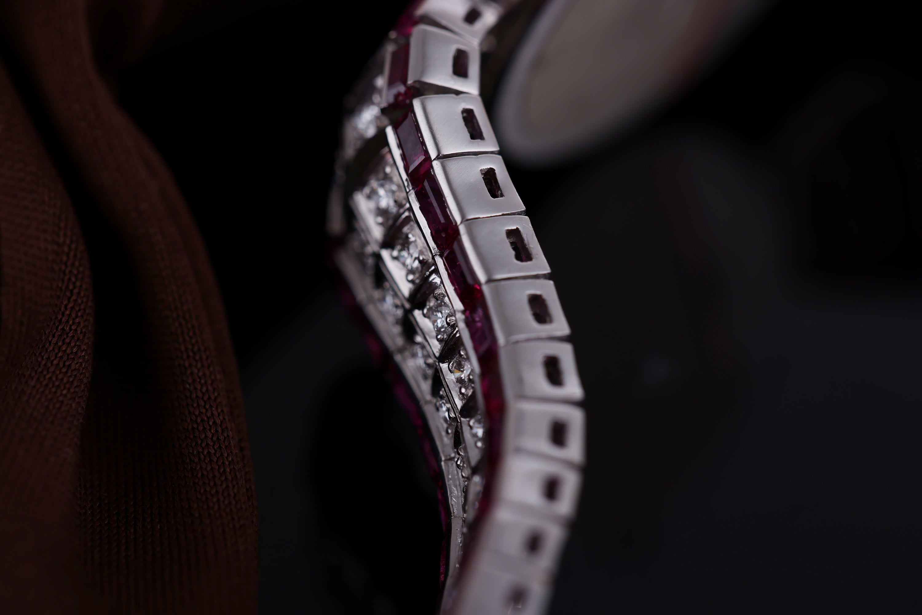 The Royal Diamond Vintage Ladies Wristwatch | Pavé Diamond & Rubies | Platinum | 25mm | Quartz | 1990's