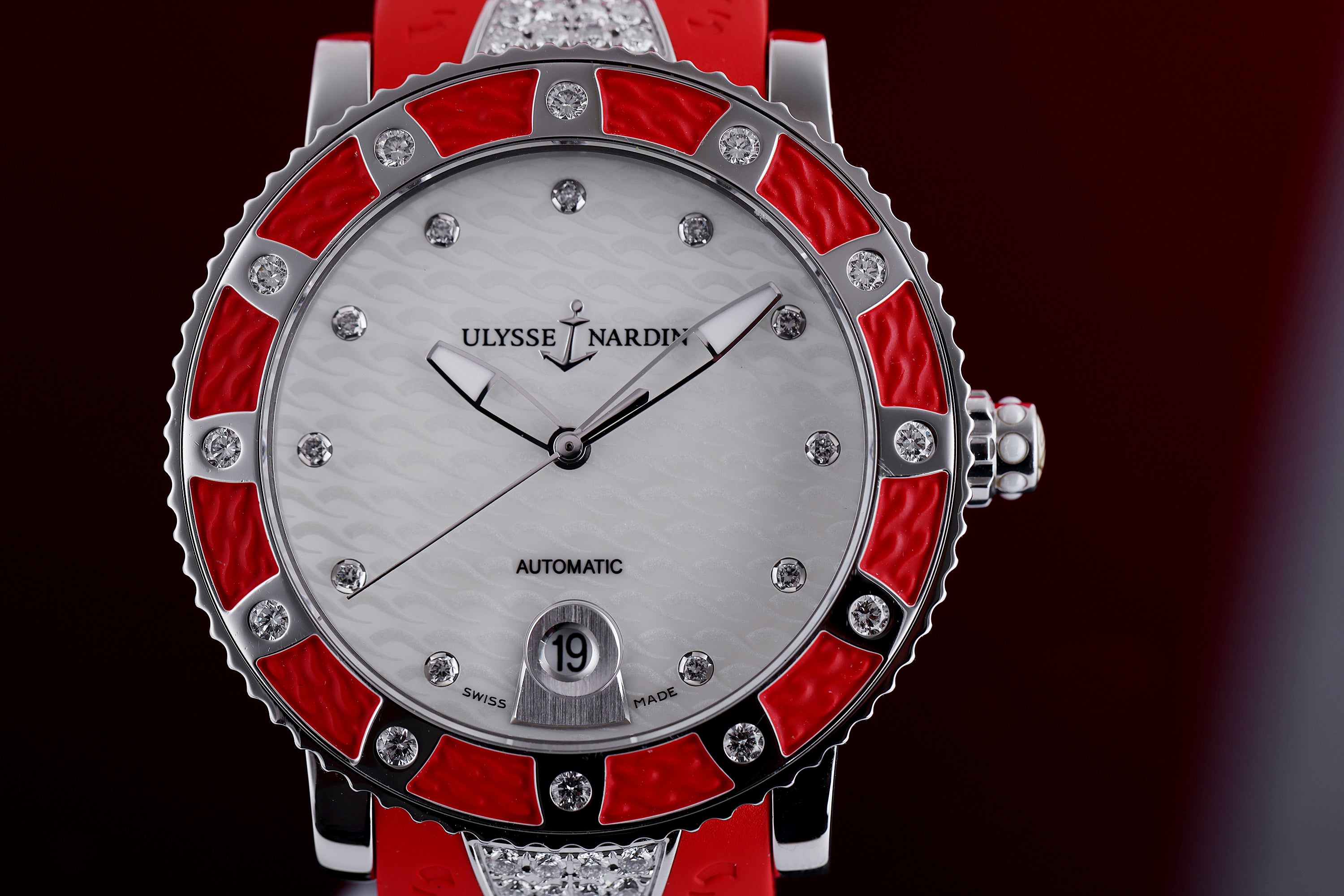 Ulysse Nardin Diver | REF. 8103-101 | White Mother of Pearl Dial | Red Rubber & Diamond Bezel | Stainless Steel | 40.5mm | 2010s