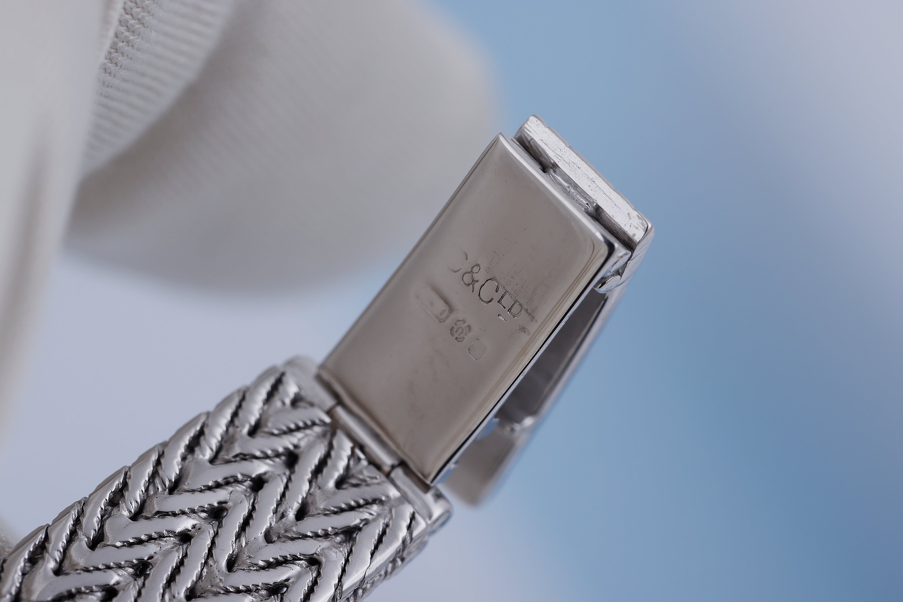 Vacheron Constantin 1980's Ladies Watch | Lapis Lazuli Dial | Floral Diamond Bezel | 18k White Gold | 23mm | Manual Wind