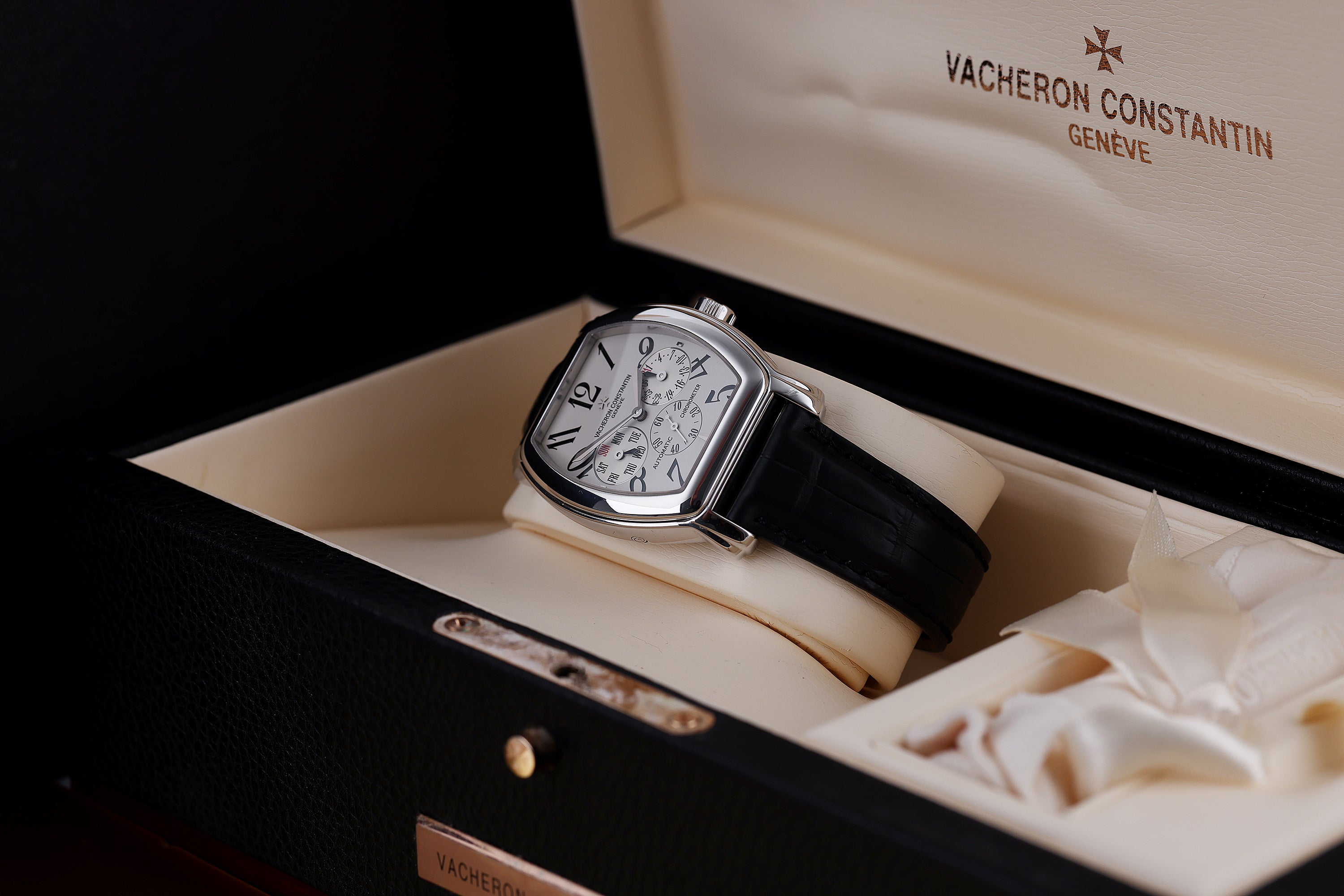 Vacheron Constantin Royal Eagle Day-Date | REF. 42008/000G | 18k White Gold | 35.5mm | Box & Papers | 2004