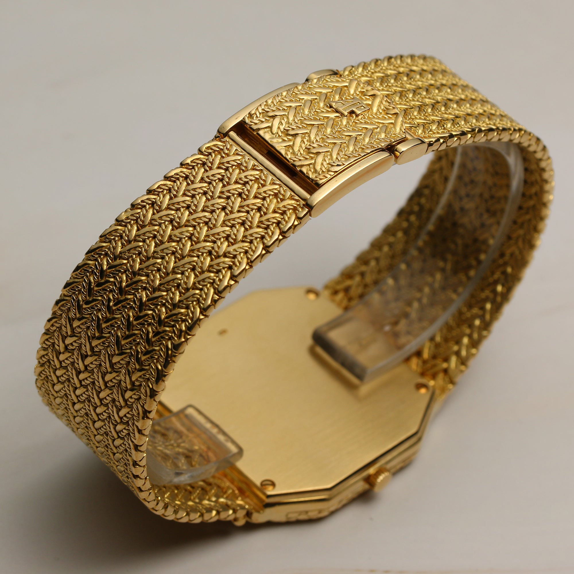 Audemars Piguet 18K Yellow Gold Second hand Watch Collectors 4