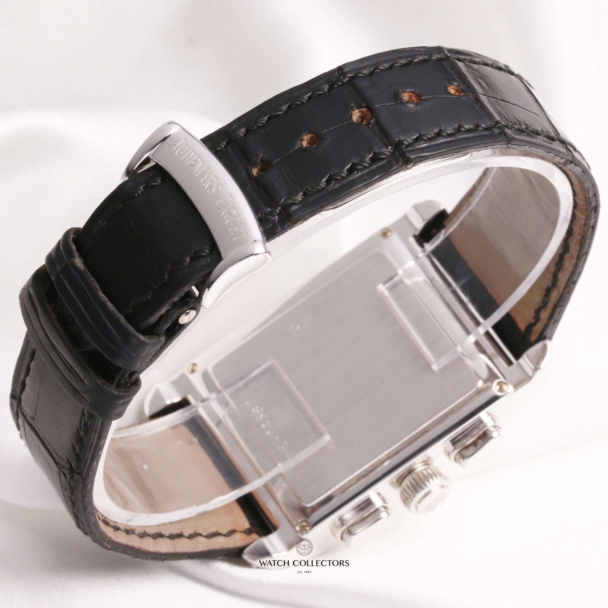 Audemars-Piguet-Edward-Piguet-Chronograph-25946BC.ZZ_.D001CR.01-18K-White-Gold-Second-Hand-Watch-Collectors-5