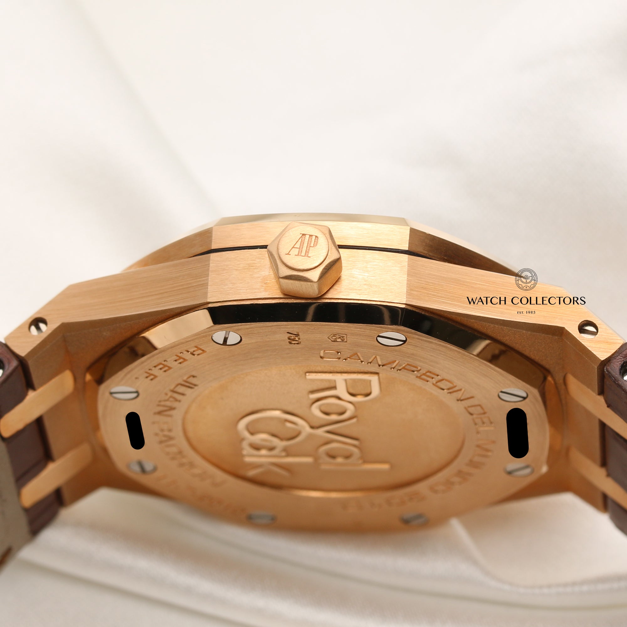 Audemars Piguet Royal Oak 26330 Campeon Del Mundo 2010 18K Rose Gold Second Hand Watch Collectors 6