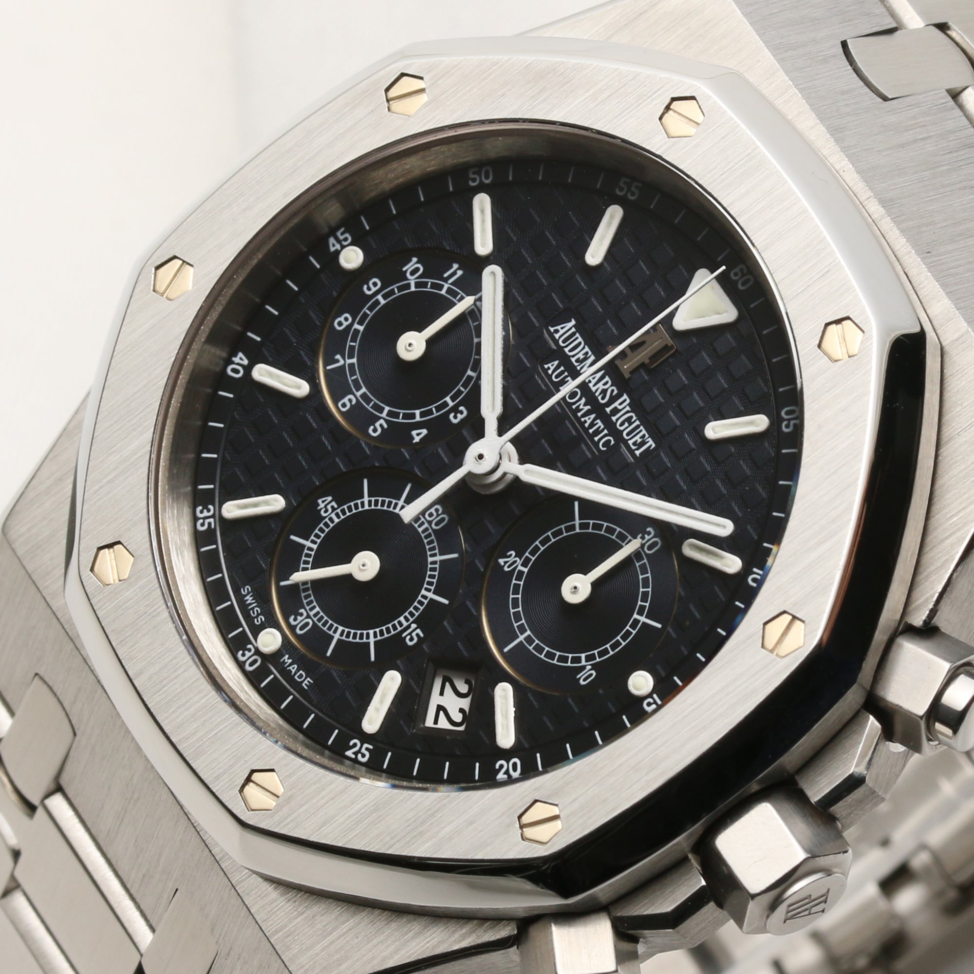 Audemars Piguet Royal Oak Chronograph Stainless Steel Black Dial Second Hand Watch Collectors 4