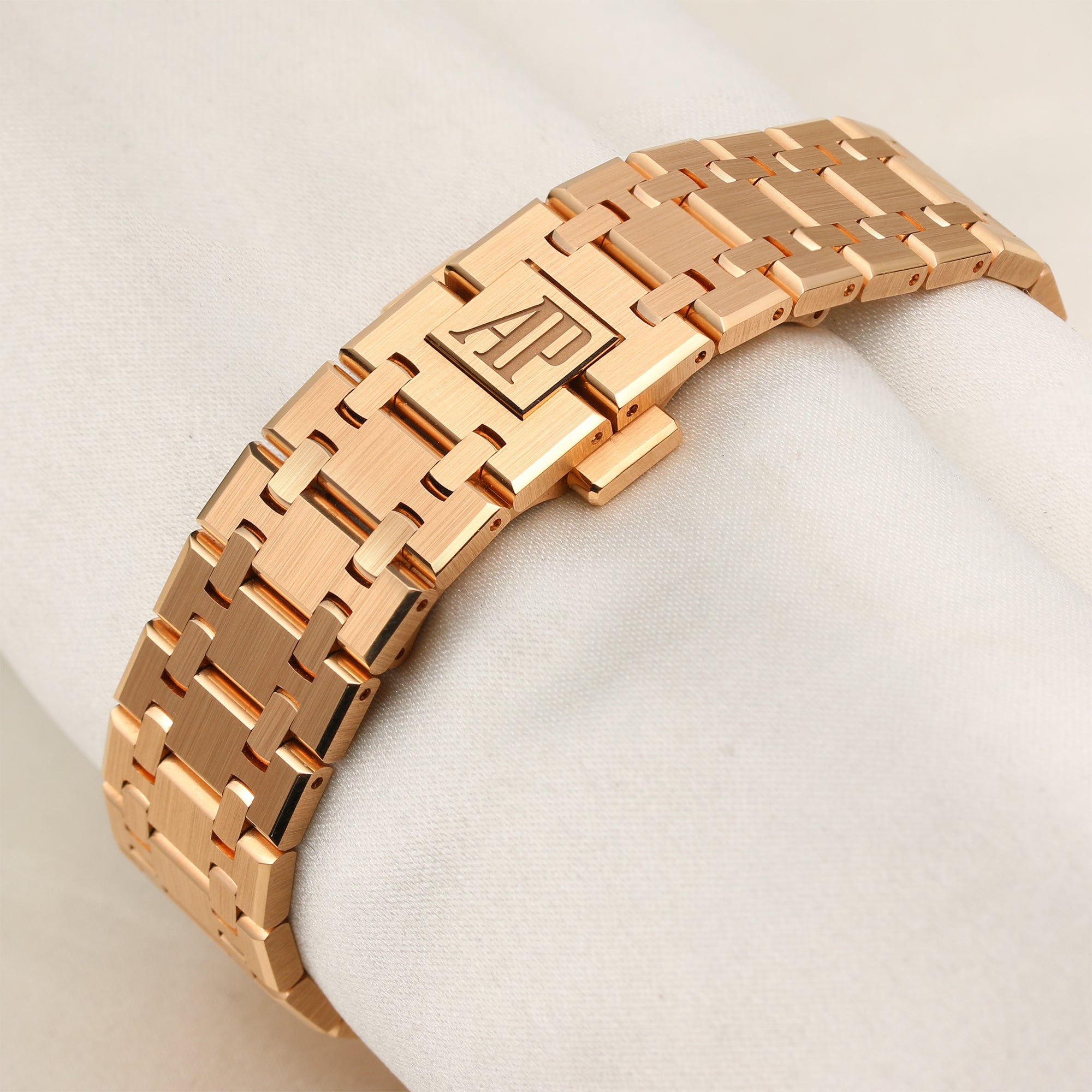 Audemars Piguet Royal Oak Offshore 18K Rose Gold Second Hand Watch Collectors 9_