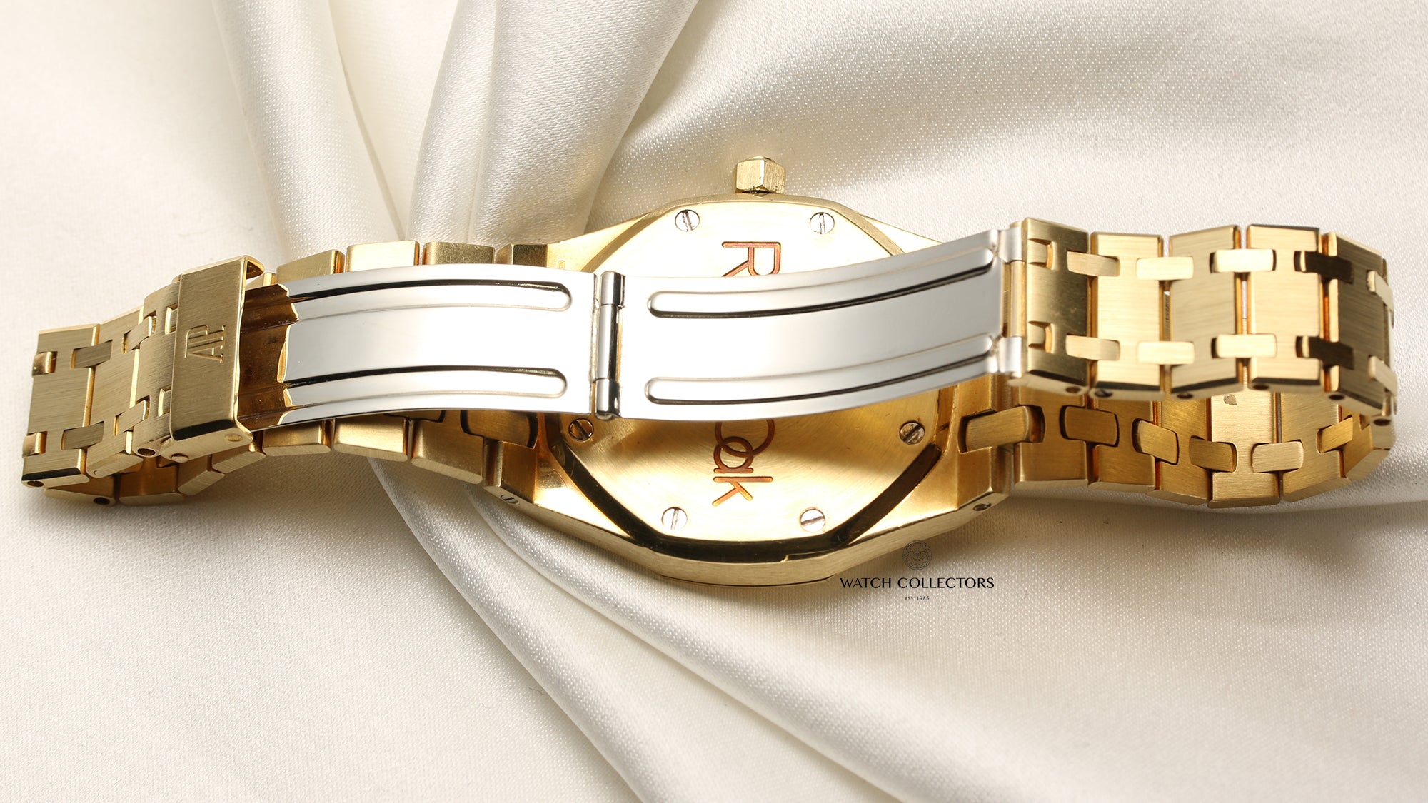 Audemars Piguet Royal Oak Offshore 18K Yellow Gold Second Hand Watch Collectors 8