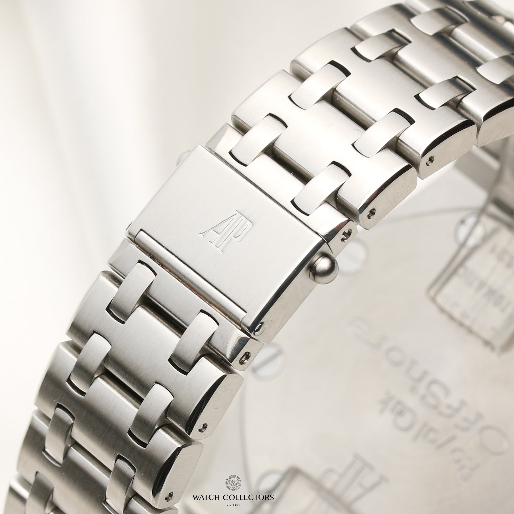 Audemars Piguet Royal Oak Offshore Chronograph Blue Dial Stainless Steel Second Hand Watch Collectors 10