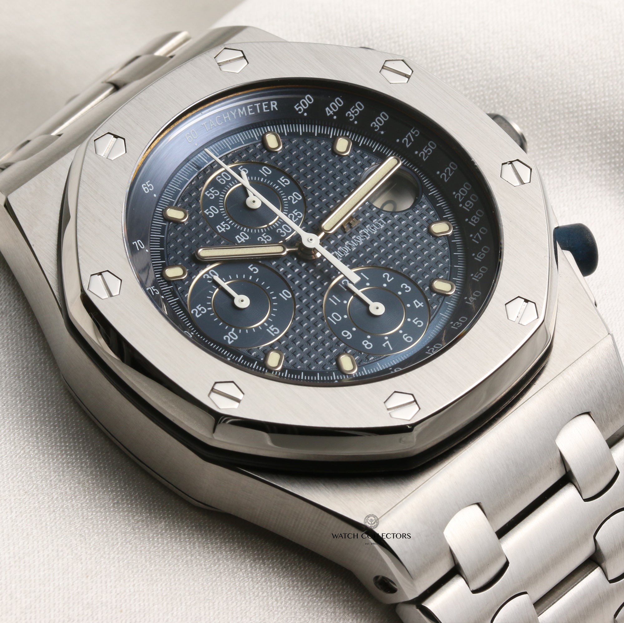 Audemars Piguet Royal Oak Offshore Chronograph Blue Dial Stainless Steel Second Hand Watch Collectors 4