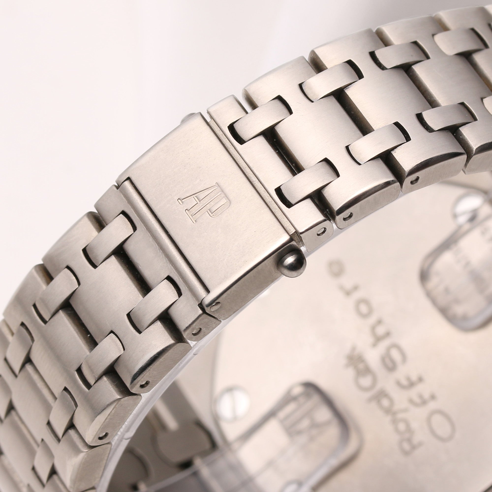 Audemars Piguet Royal Oak Offshore Titanium 25721TI.OO.1000TI.06.A Second Hand Watch Collectors 6