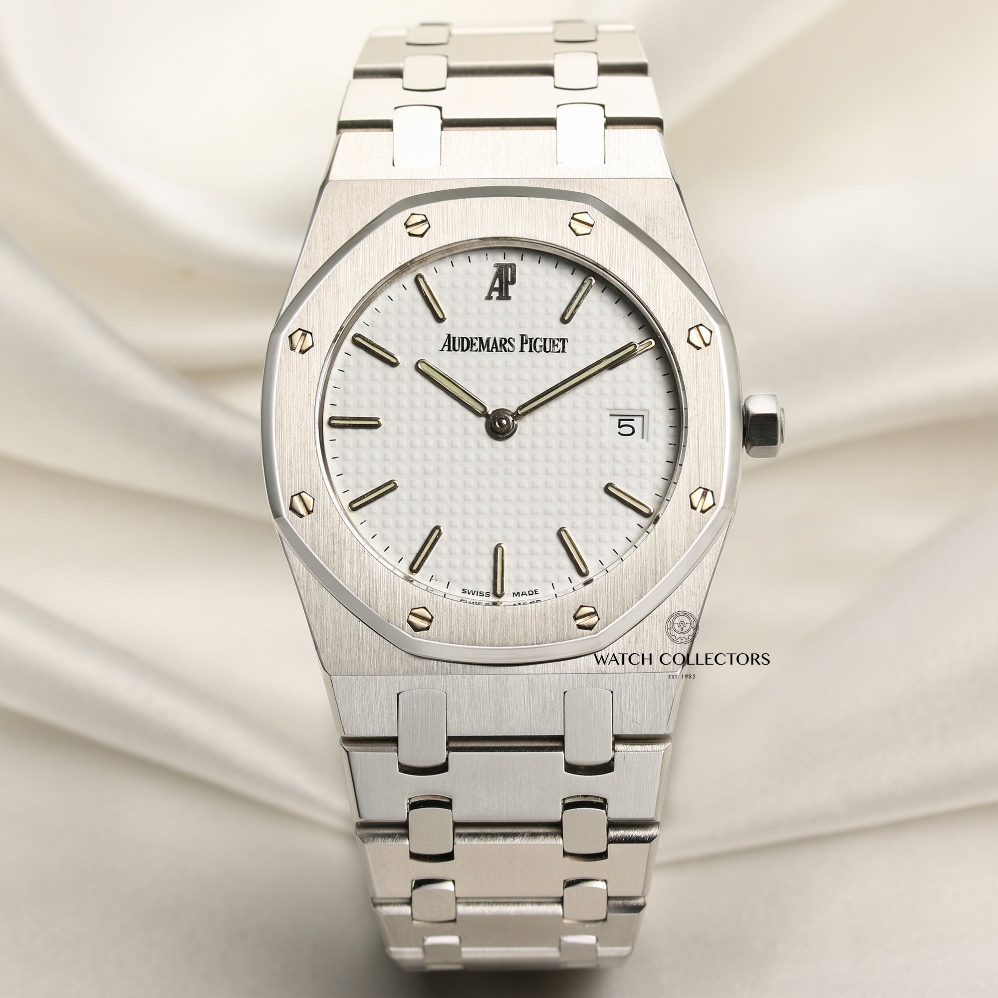 Audemars Piguet Royal Oak Stainless Steel Second Hand Watch Collectors 1