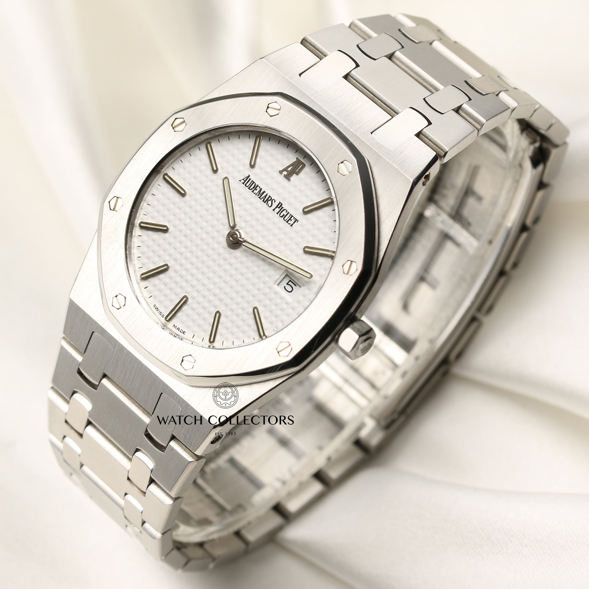 Audemars Piguet Royal Oak Stainless Steel Second Hand Watch Collectors 3