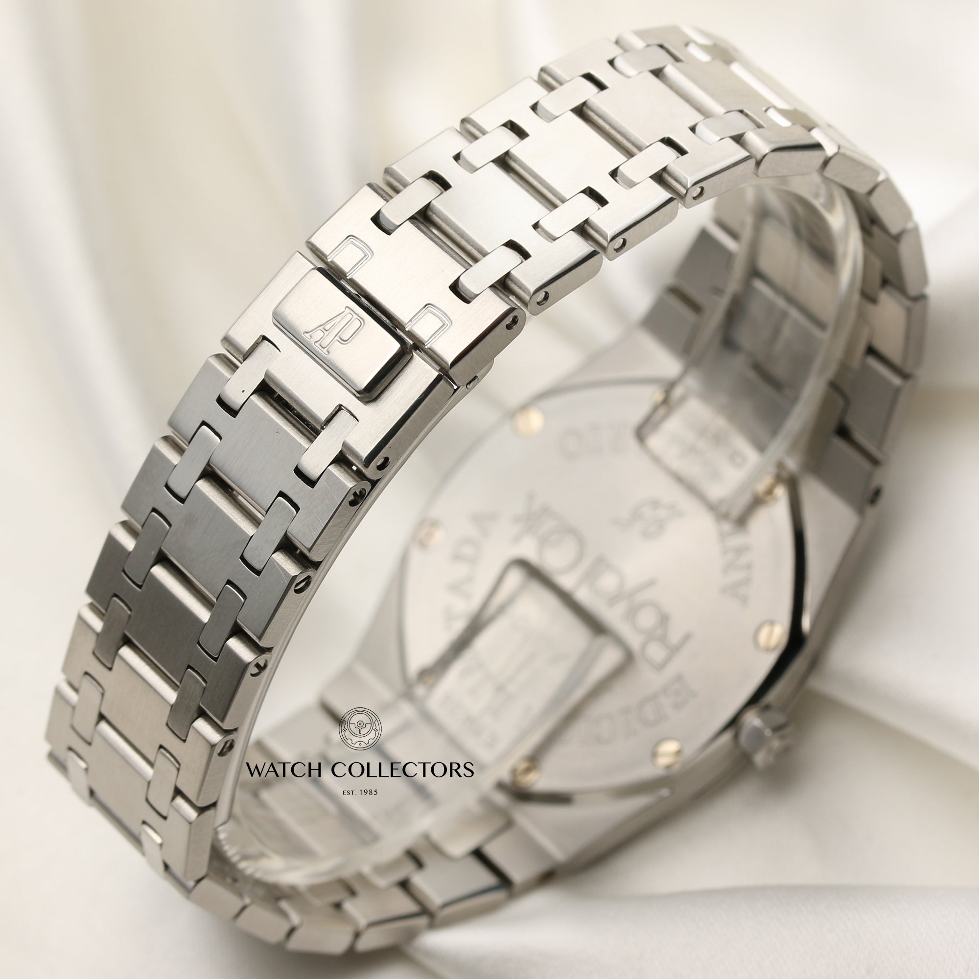 Audemars Piguet Royal Oak Stainless Steel Second Hand Watch Collectors 6