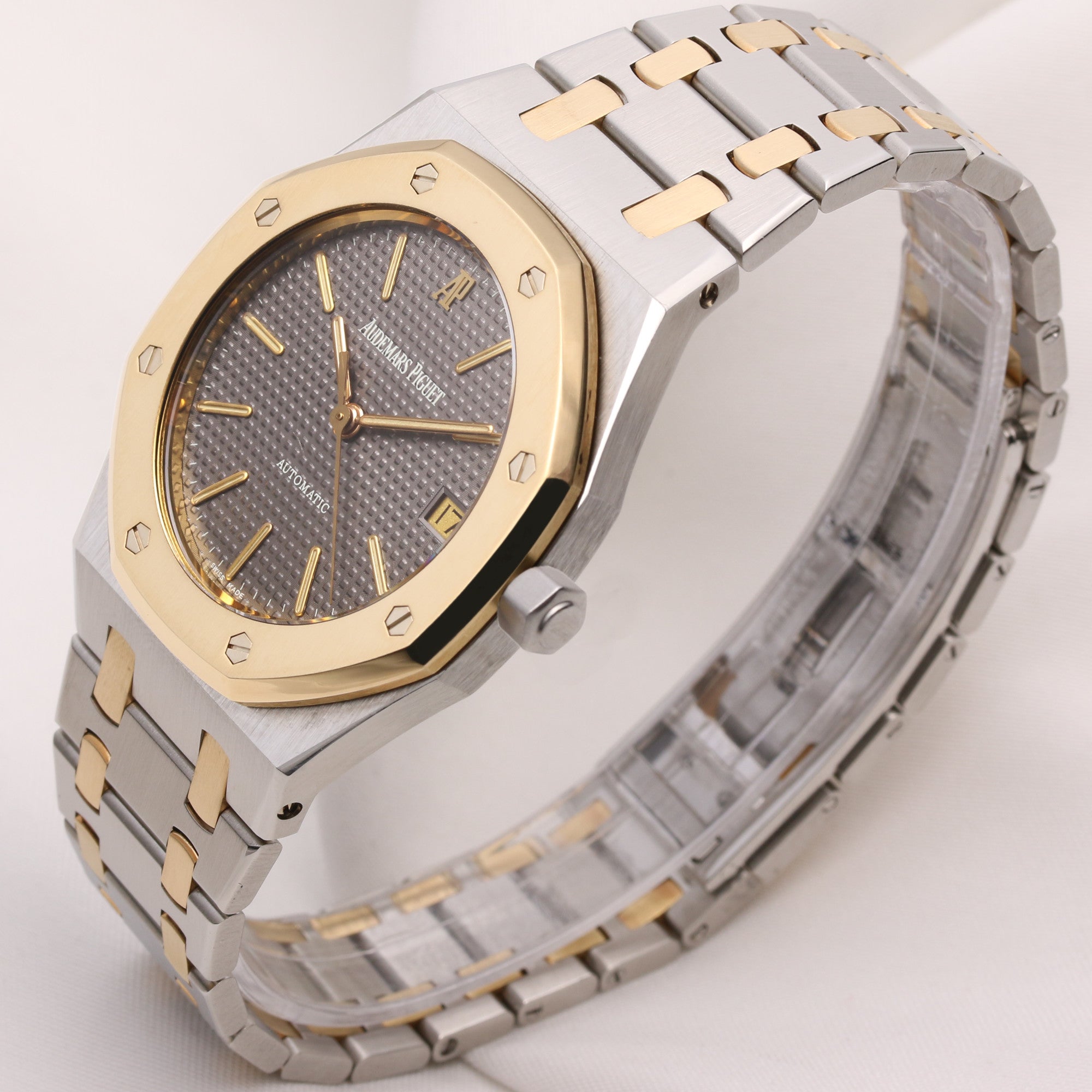 Audemars Piguet Royal Oak Steel & Yellow Gold Second Hand Watch Collectors 4