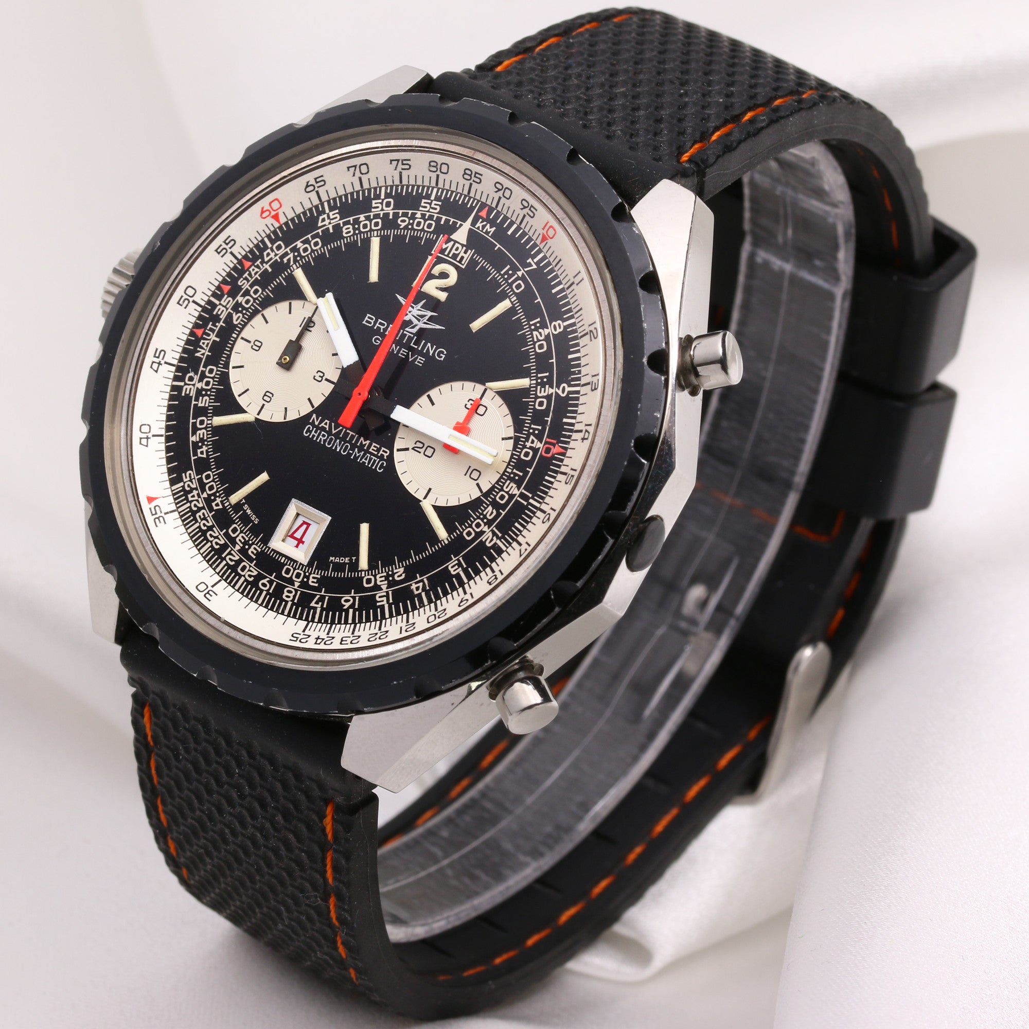 Breitling Navitimer DDE BR 11525 67 Stainless Steel Second Hand Watch Collectors 3