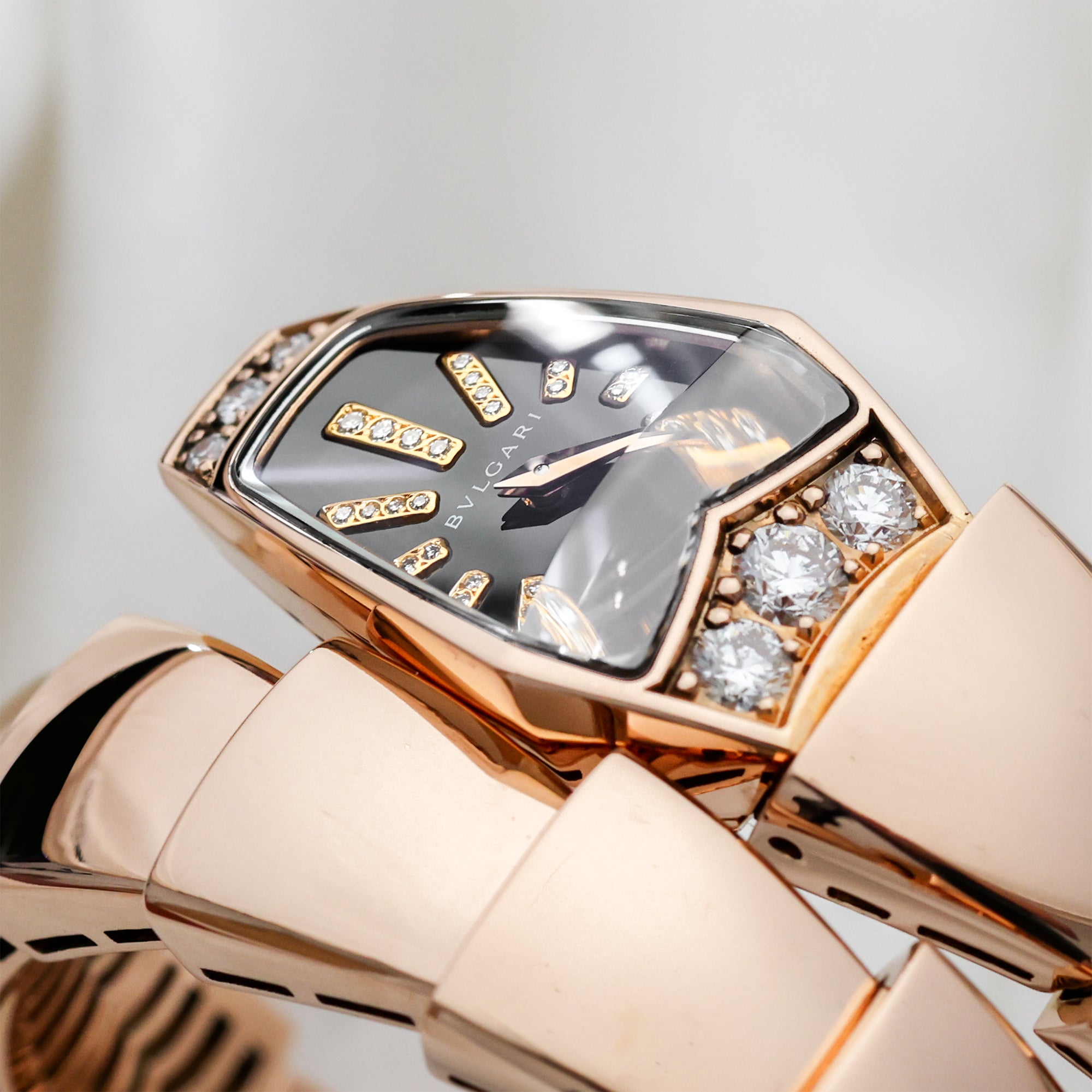 Bvlgari 18K Rose Gold Diamond Second Hand Watch Collectors 3