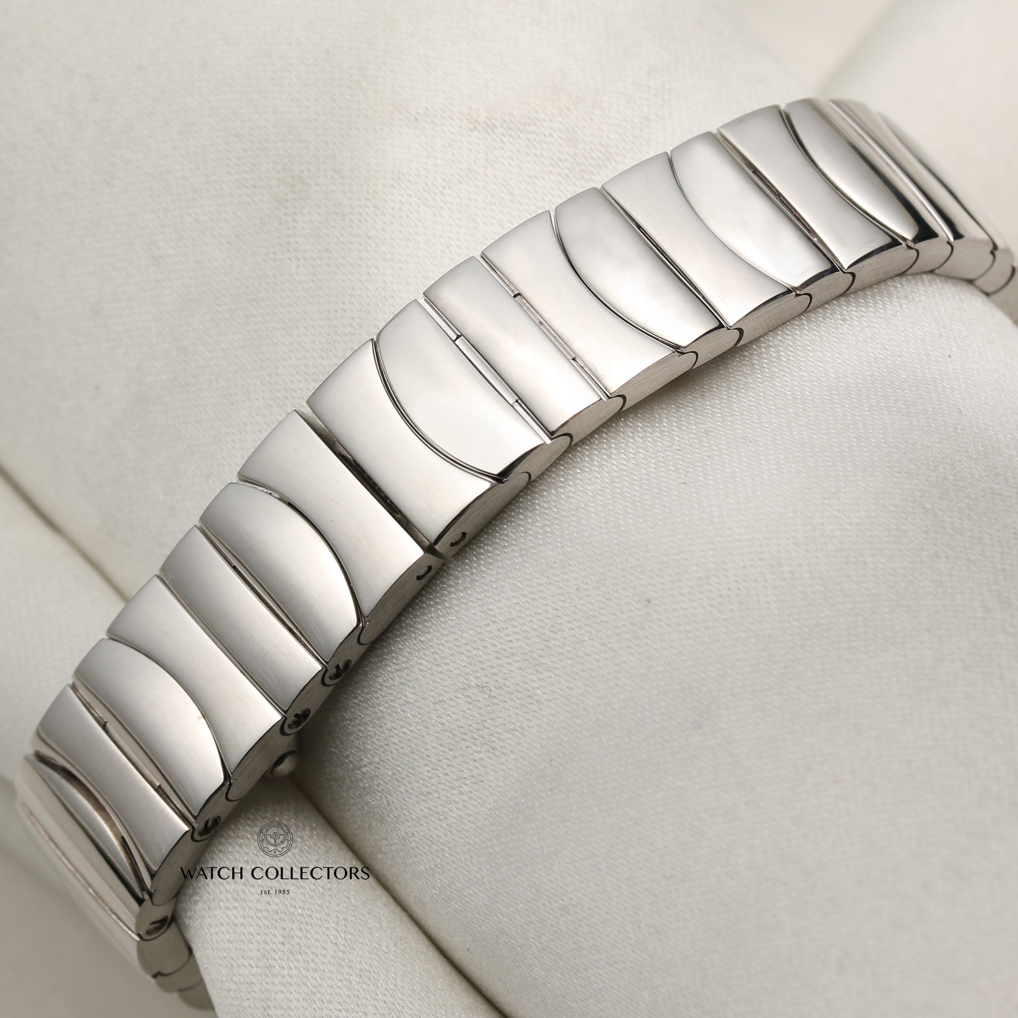 Cartier Baignoire 3065 18K White Gold Diamond Bezel Second Hand Watch Collectors 7