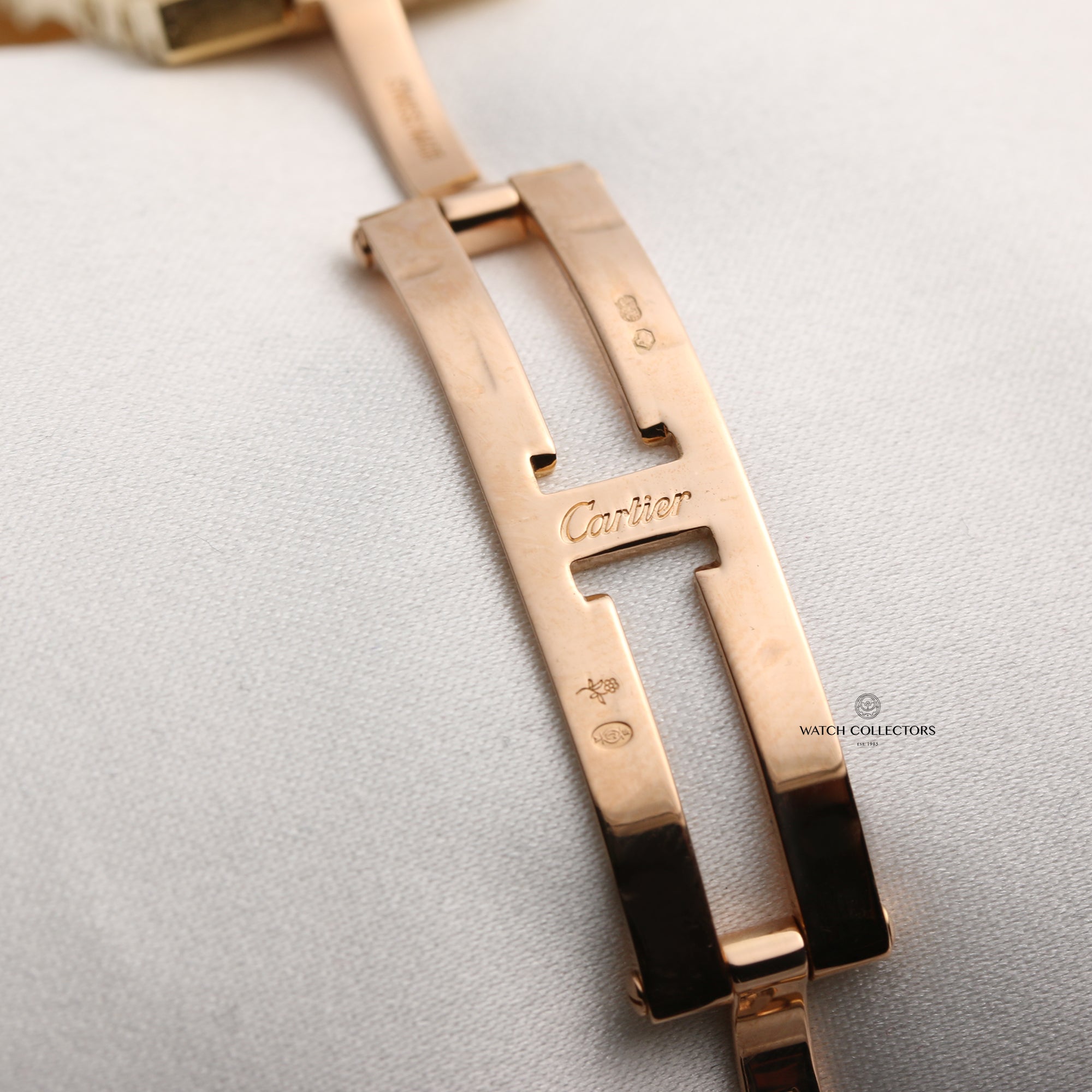 Cartier Roadster Automatic 37mm 18K Yellow Gold Second Hand Watch Collectors 8