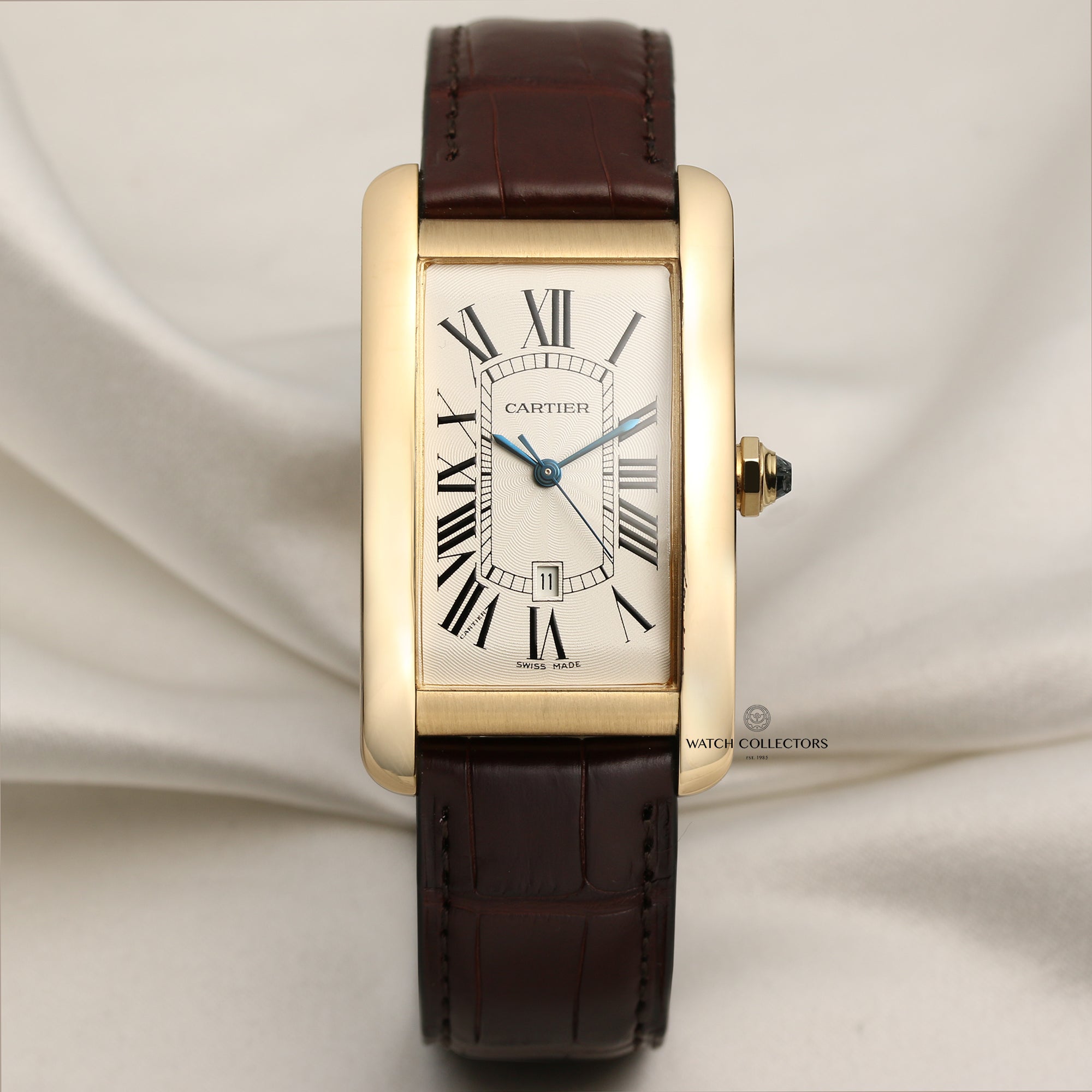Cartier Tank Americaine 1740 18k Yellow Gold - Main Image