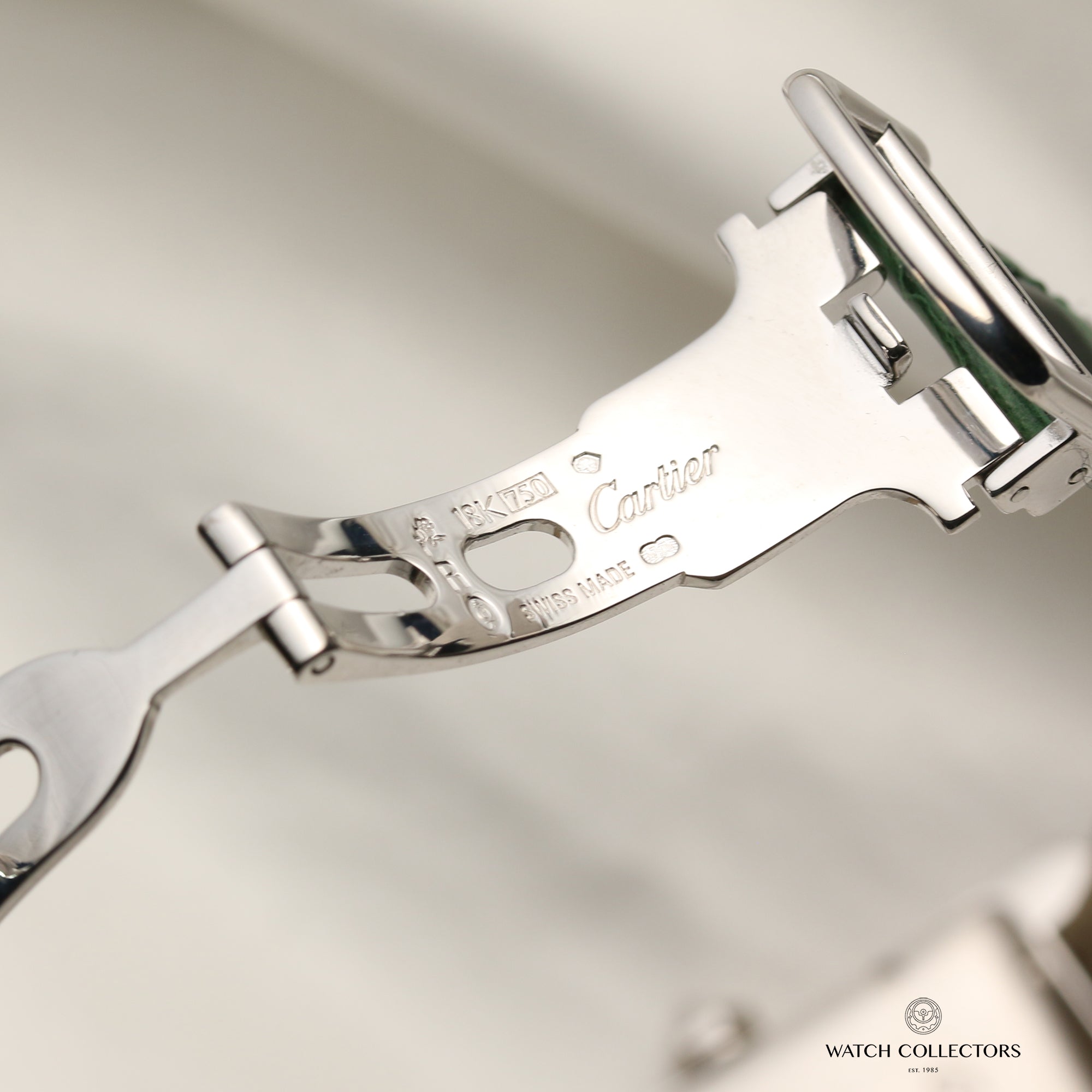 Cartier Tank Americaine 18K White Gold Diamond Bezel Second Hand Watch Collectors 9