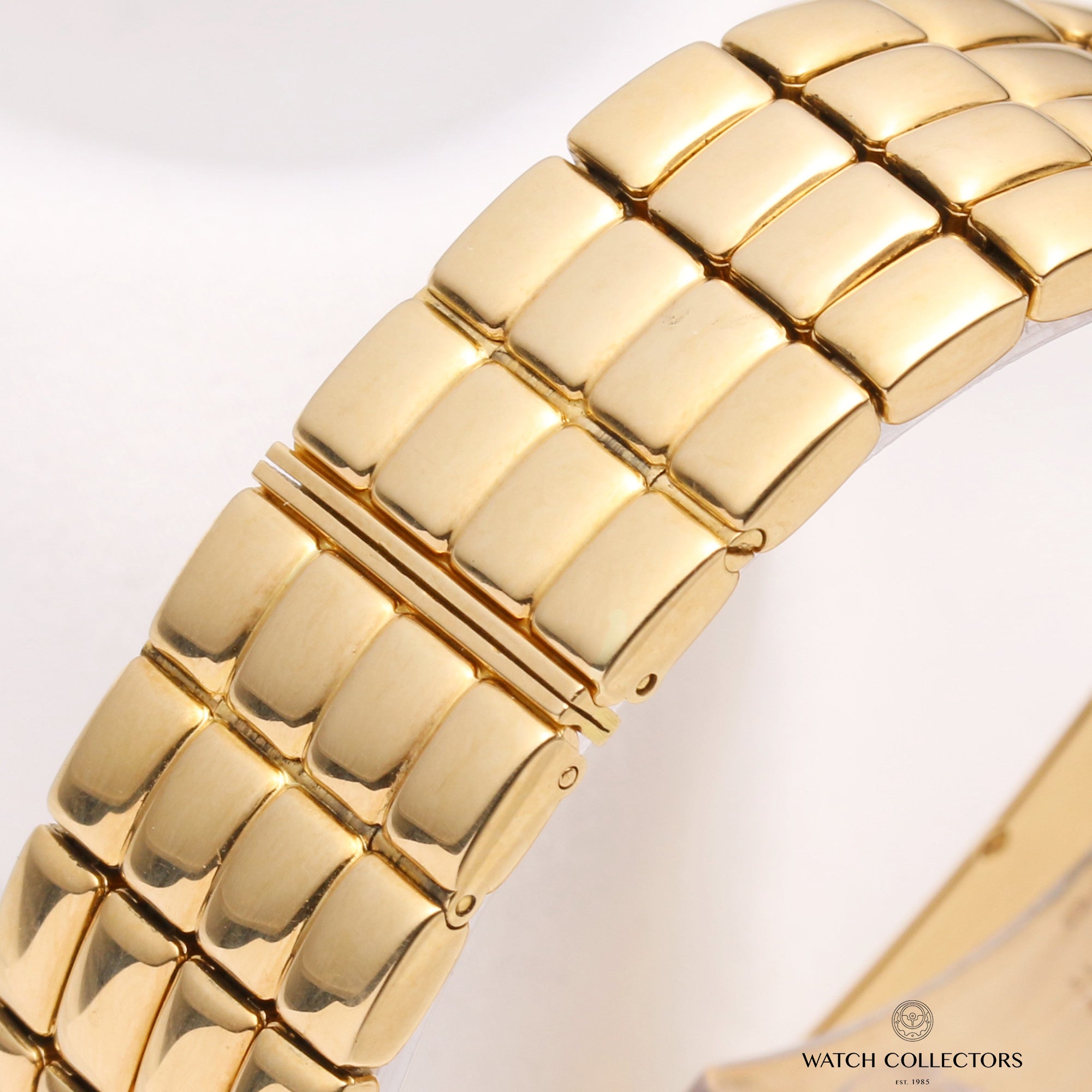 Cartier-Tank-Americaine-Moon-Phase-18K-Yellow-Gold-Second-Hand-Watch-Collectors-6