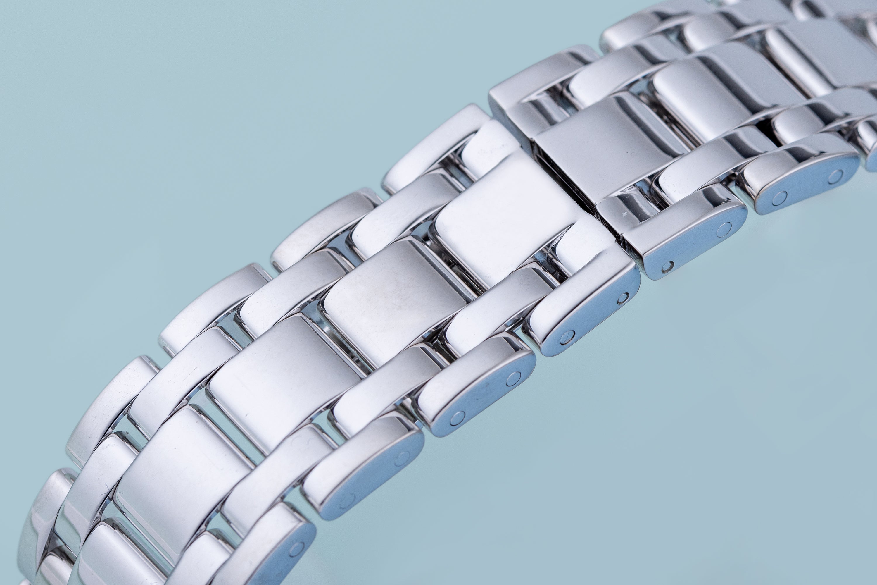 Cartier Tank Americaine Chronograph | REF. 2312 | Quartz | 18k White Gold