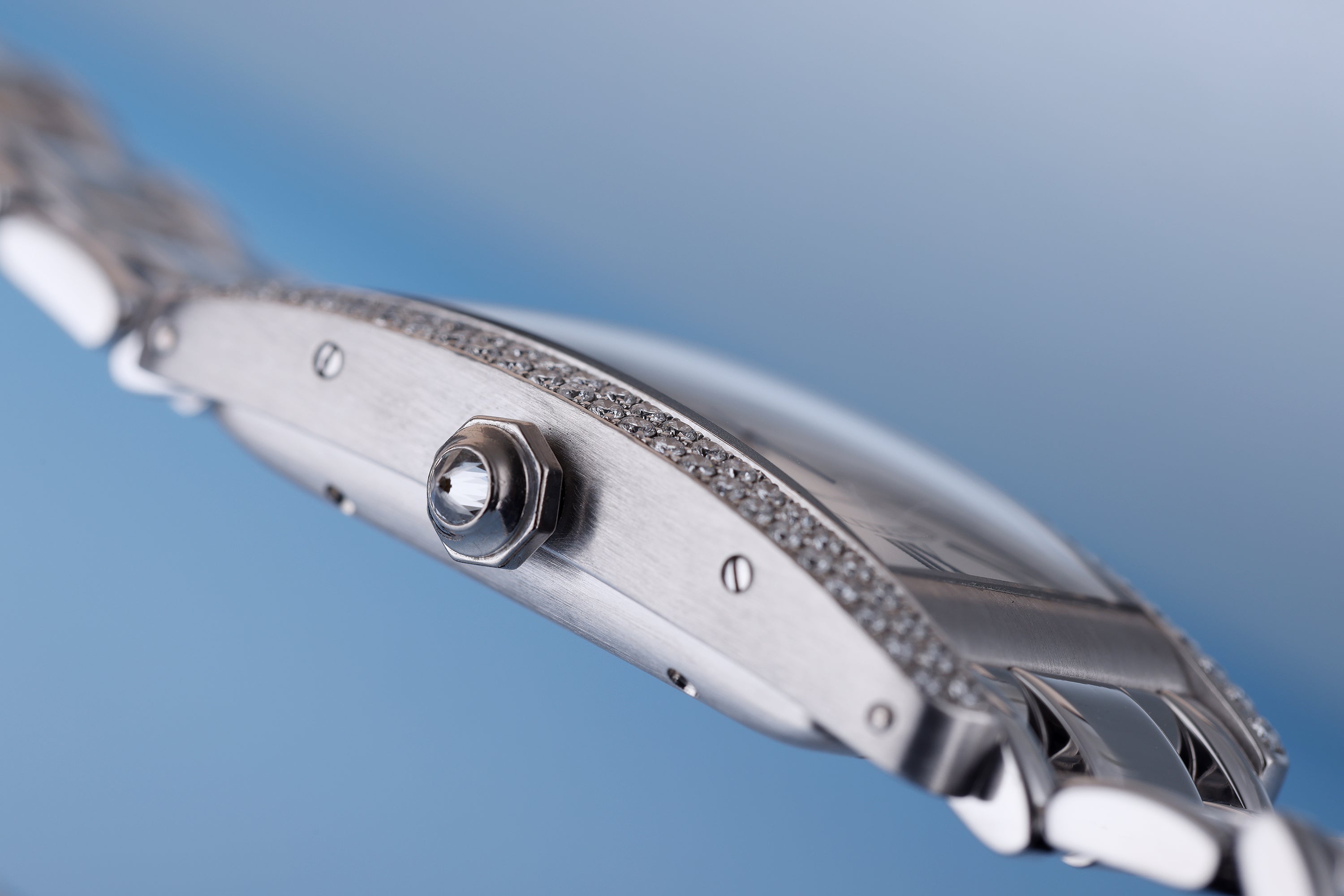 Cartier Tank Americaine | REF. 1726 | Double Row Diamond Bezel | 18k White Gold | 22.5mm