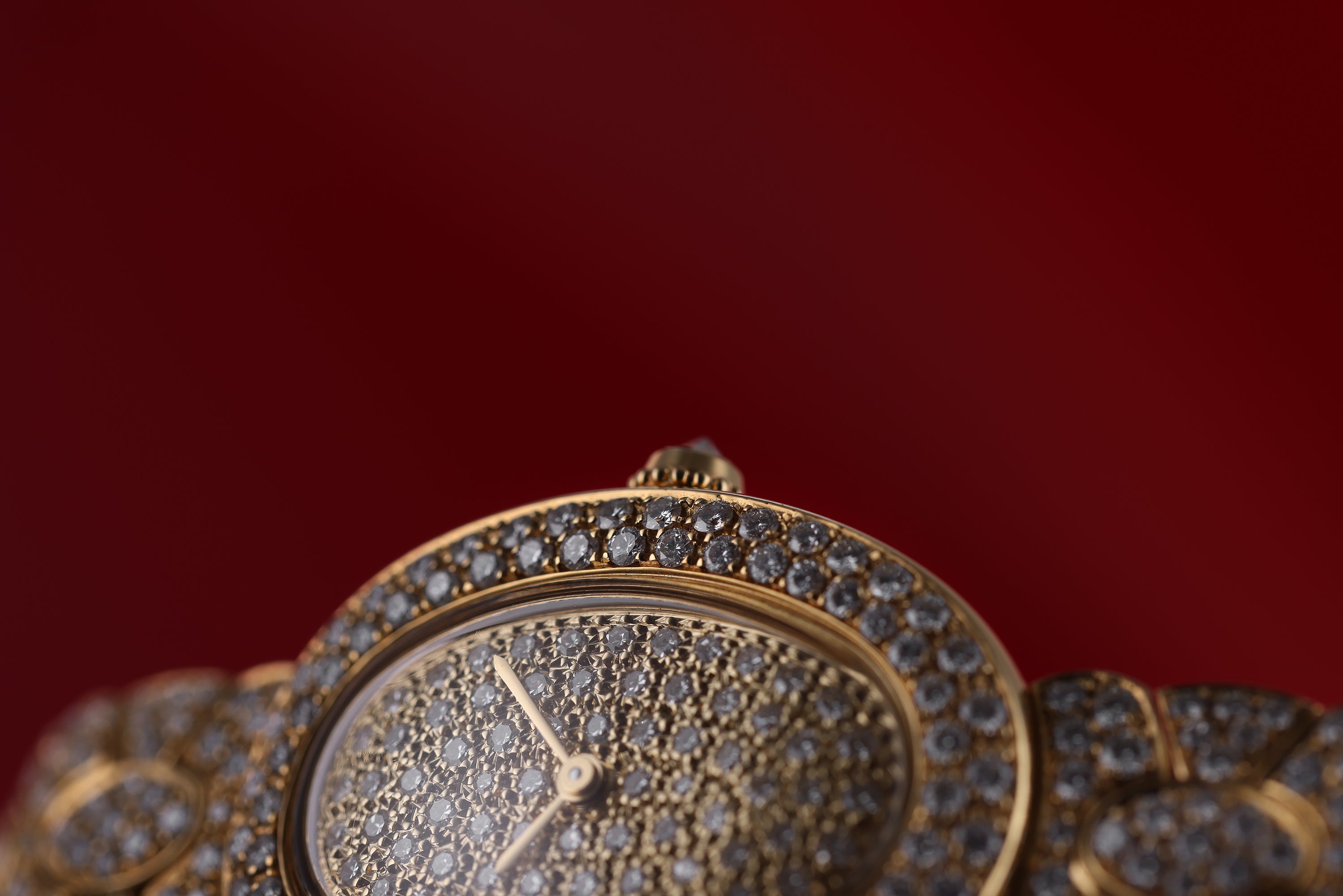 Rare Cartier Baignoire | REF. 1950 1 | Pavé Diamond Ladies Watch | 18k Yellow Gold