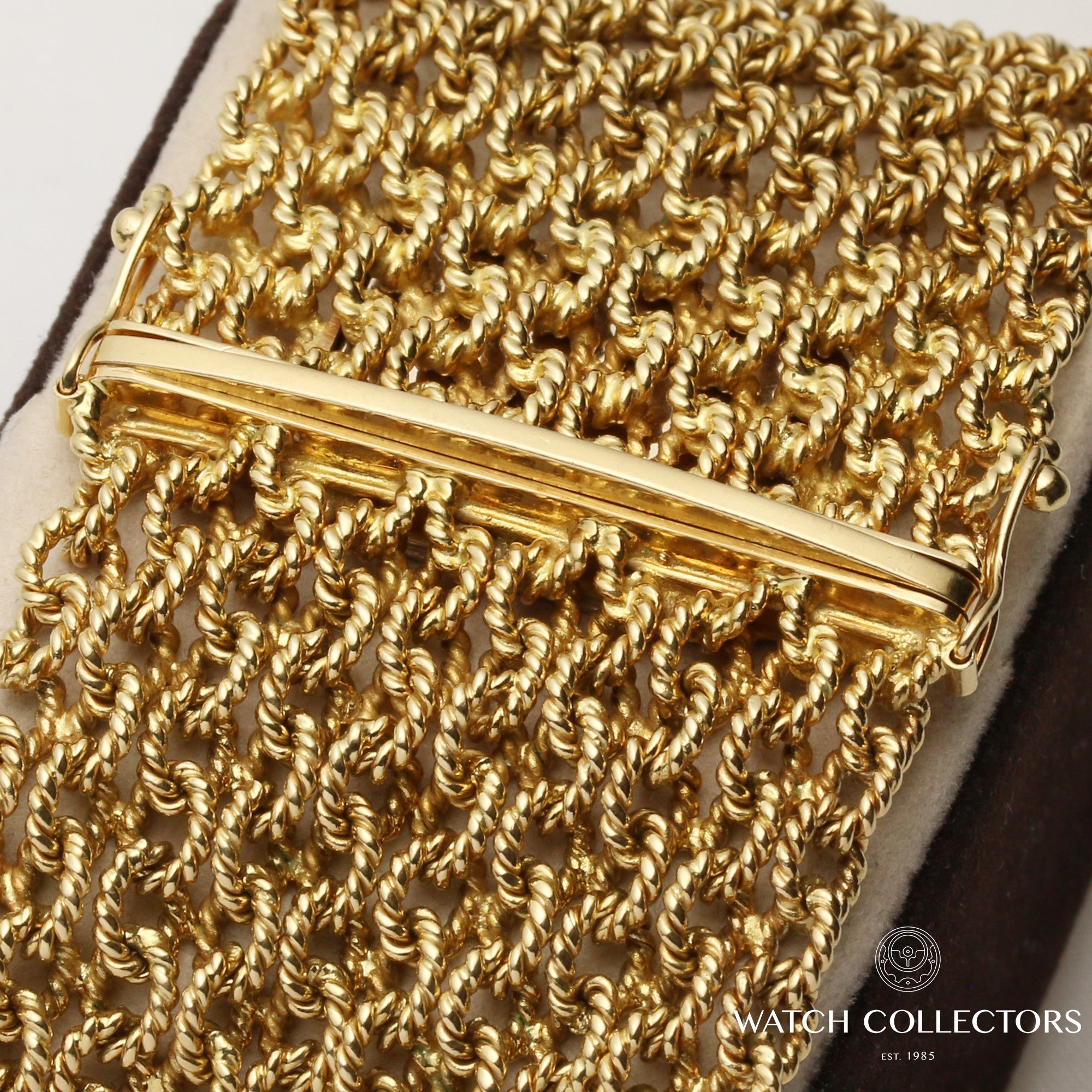 Chopard-Lapis-Lazuli-18K-Yellow-Gold-Second-Hand-Watch-Collectors-4