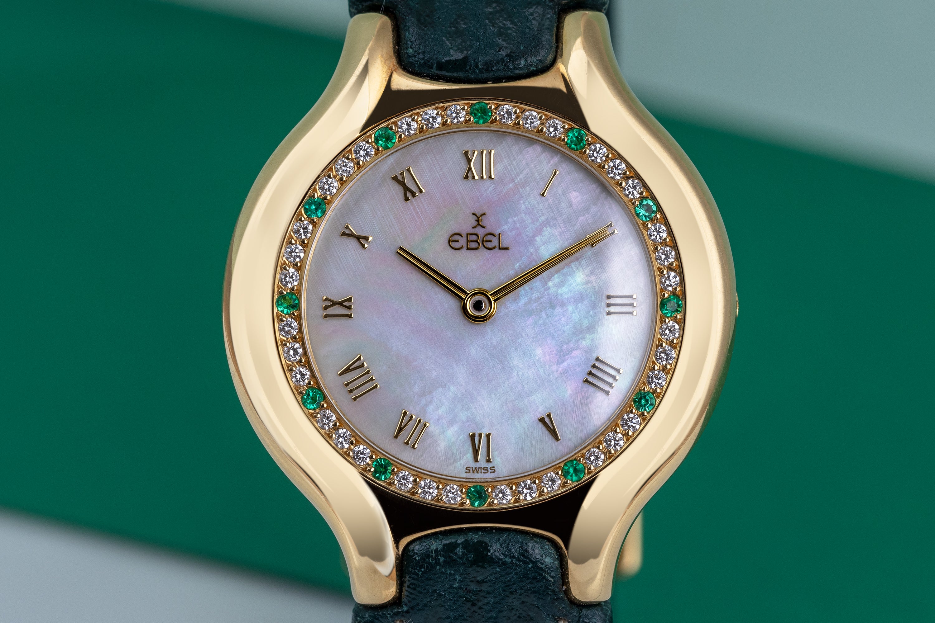 Ebel Beluga | REF. 885940 | Diamond & Emerald Bezel | Mother of Pearl Dial | 18k Yellow Gold | Circa 1990's