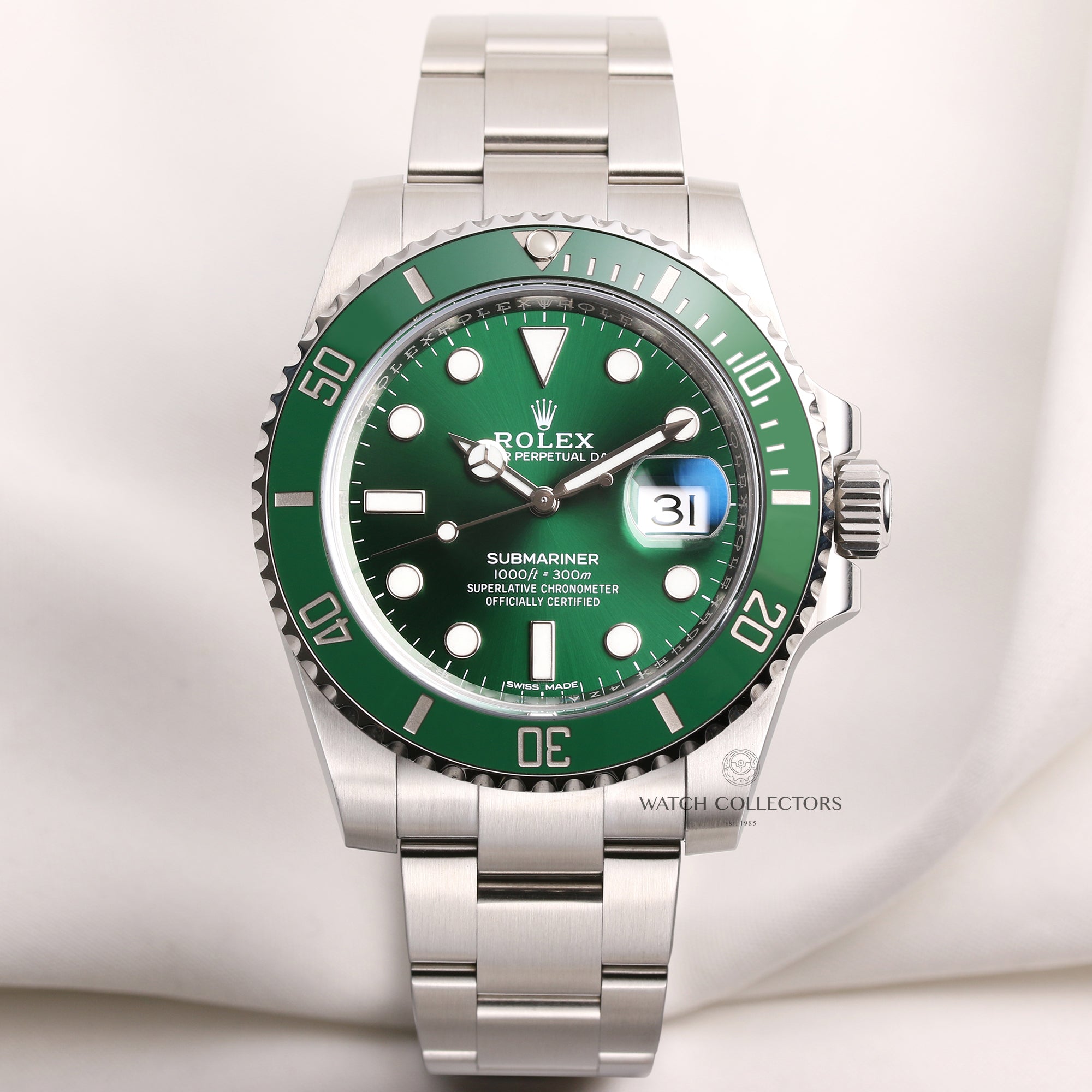 Full-Set-Rolex-Submariner-116610LV-Stainless-Steel-Green-Dial-Bezel-Hulk-Second-Hand-Watch-Collectors-1