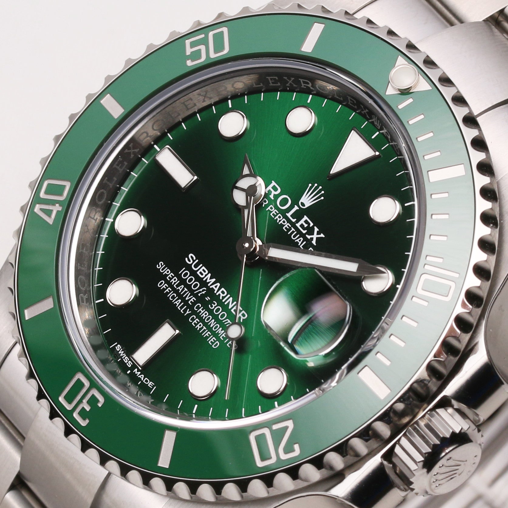 Full-Unworn-Set-Rolex-Submariner-116610LV-2018-Stainless-Steel-Green-Bezel-Dial-Hulk-Second-Hand-Watch-Collectors-4