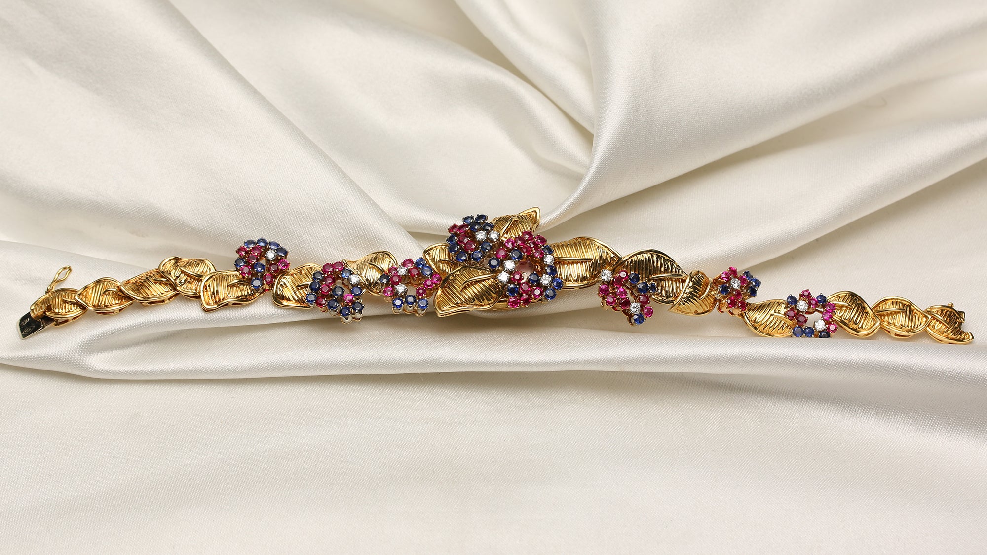 Gubelin 18K Yellow Gold Diamond Ruby Sapphire Second Hand Watch Collectors 3