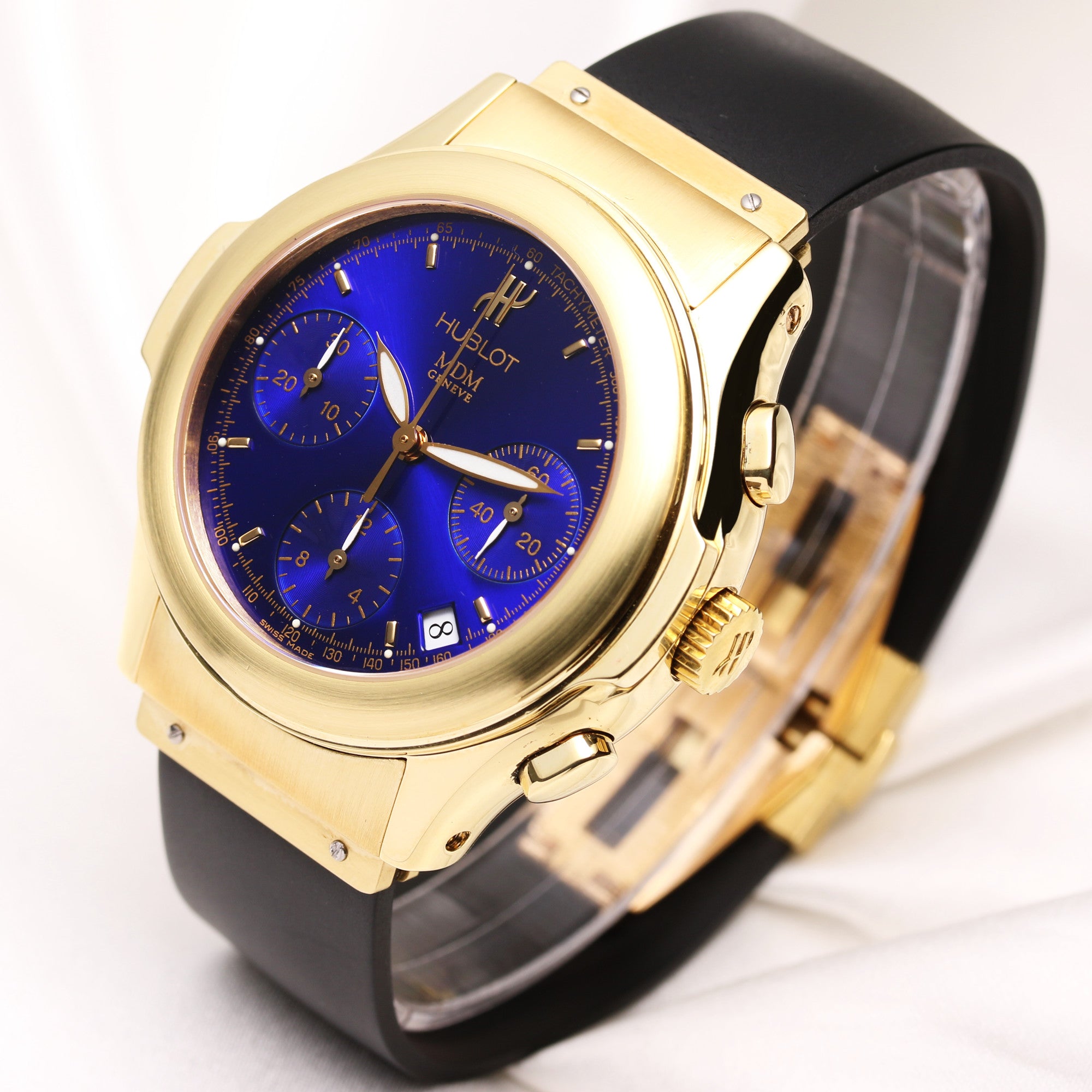 Hublot MDM Chronograph 1810.1 18k Yellow Gold Second Hand Watch Collectors 3