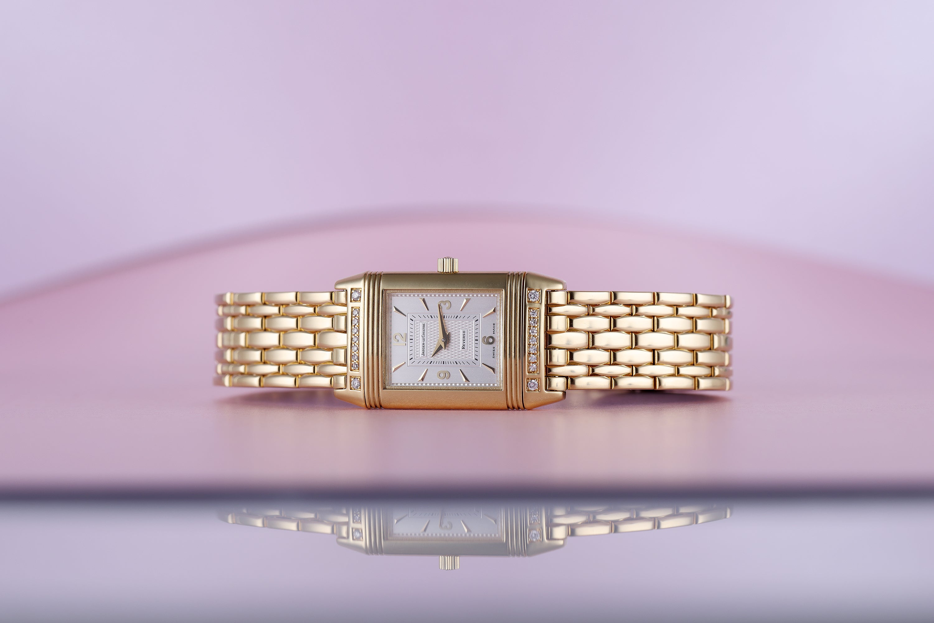 Jaeger-LeCoultre Reverso 19mm | REF. 260.1.86 | Silver dial | Diamond Bezel | 18k Yellow Gold