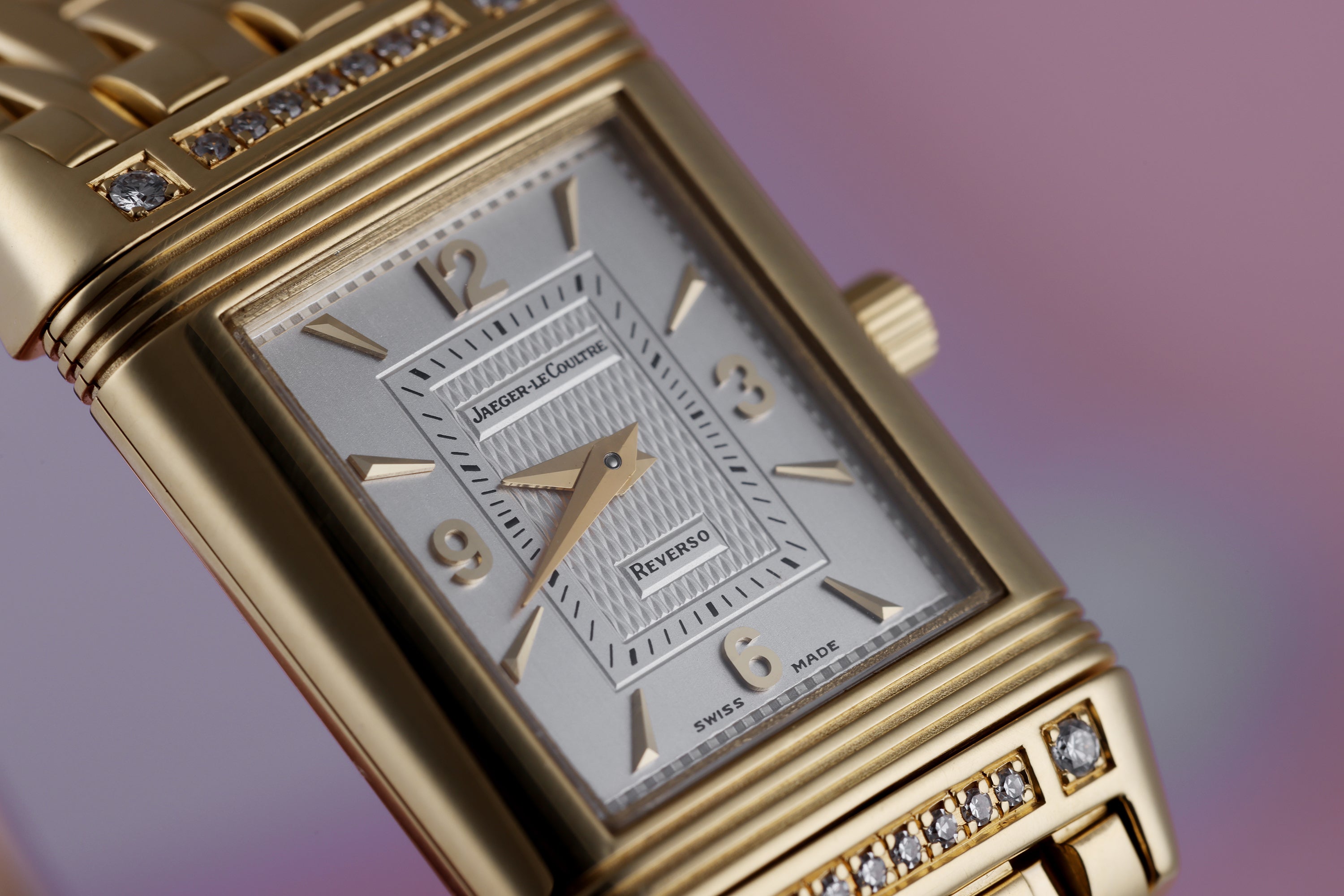 Jaeger-LeCoultre Reverso 19mm | REF. 260.1.86 | Silver dial | Diamond Bezel | 18k Yellow Gold