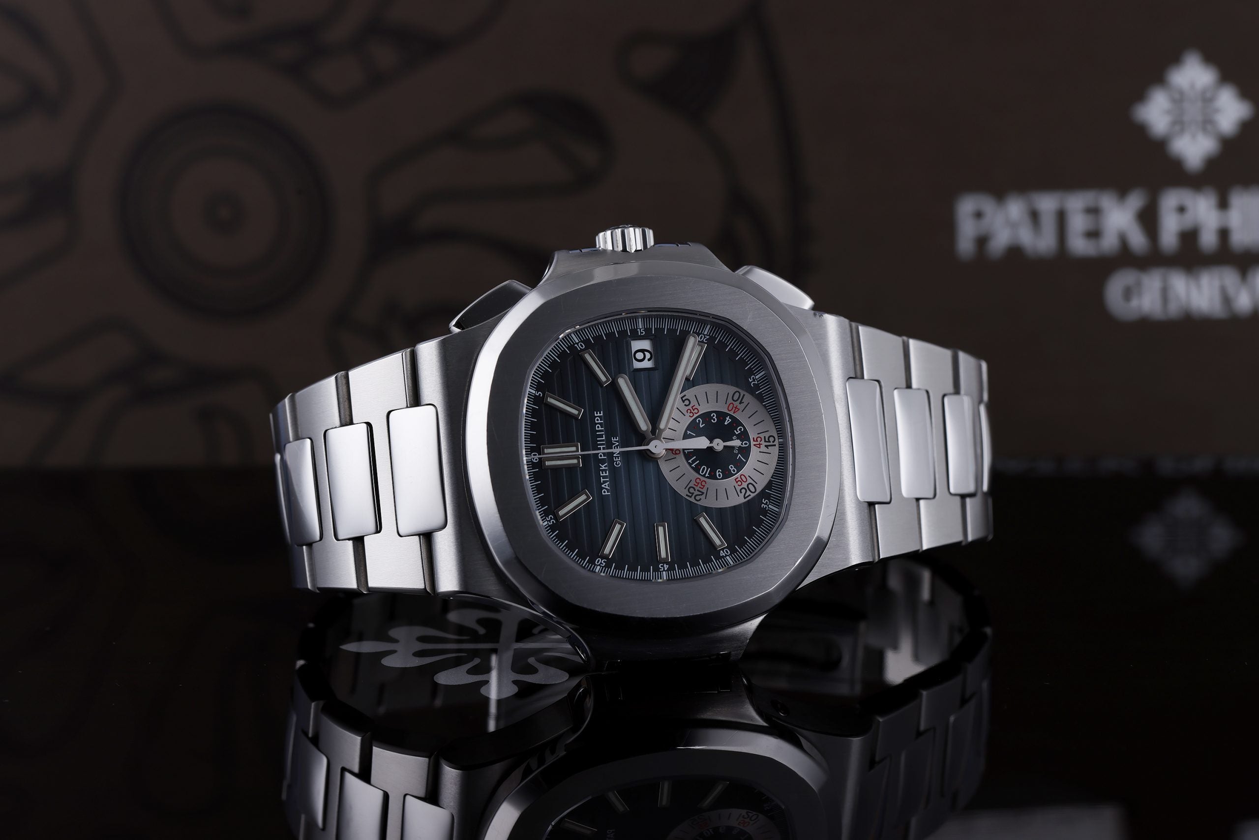 Nautilus_Blue_Dial_03