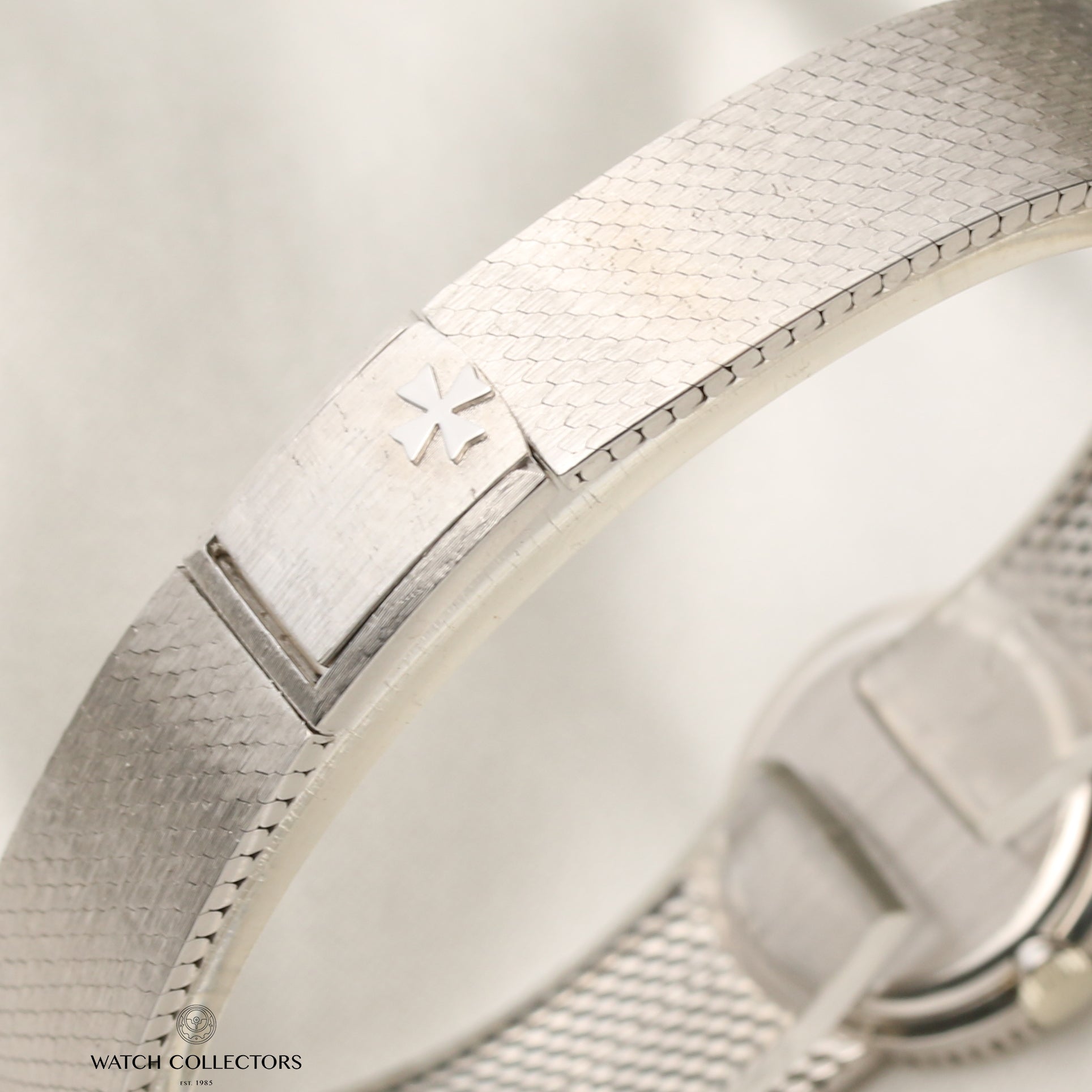 New Old Stock 2 Vacheron Constantin 18K White Gold Diamond Bezel Second Hand Watch Collectors 7