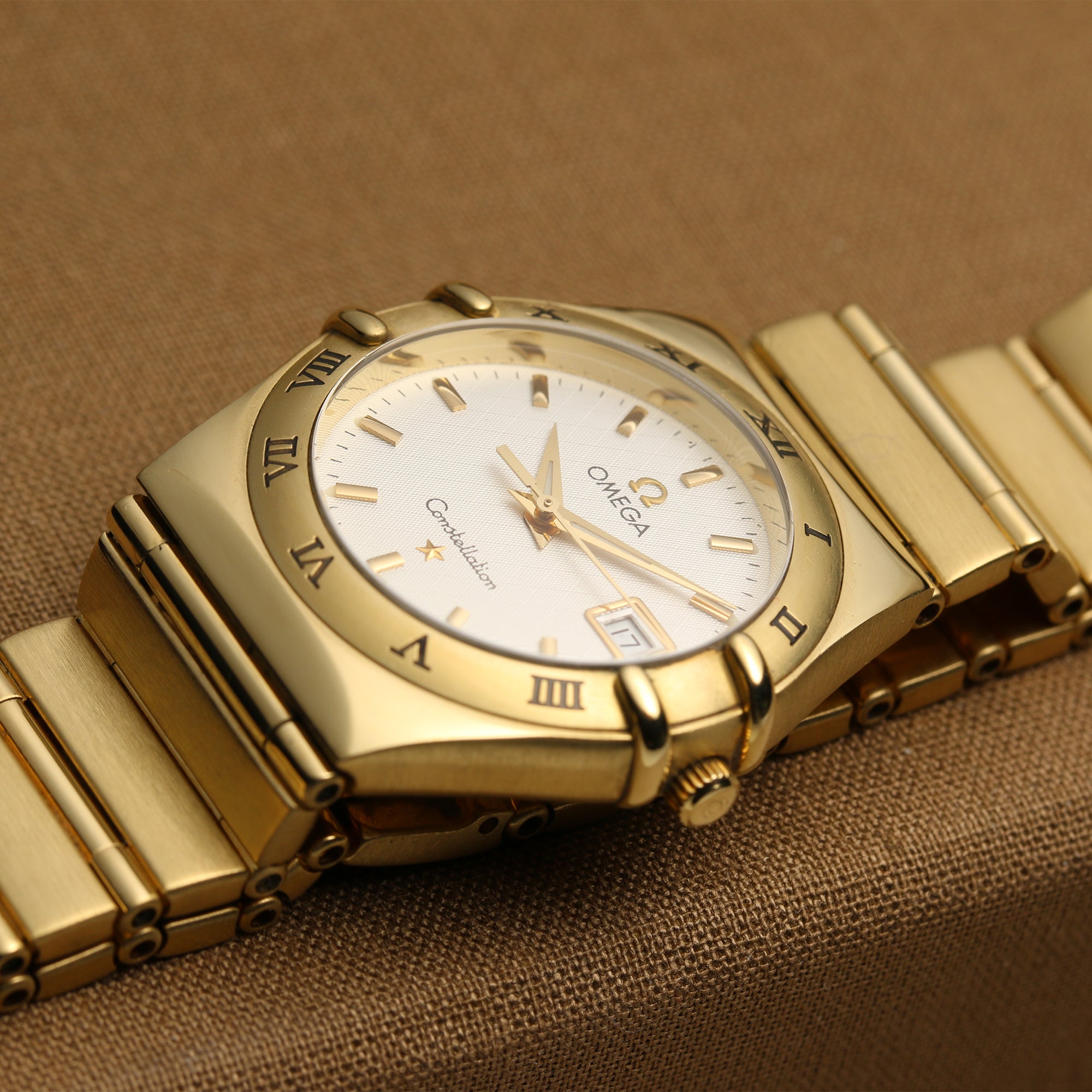 Omega Constellation 18K Yellow Gold Second Hand Watch Collectors 4