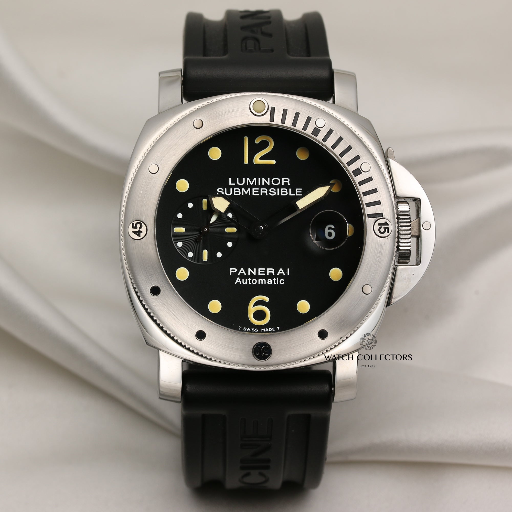 Panerai Luminor Submersible Stainless Steel Second Hand Watch Collectors 1