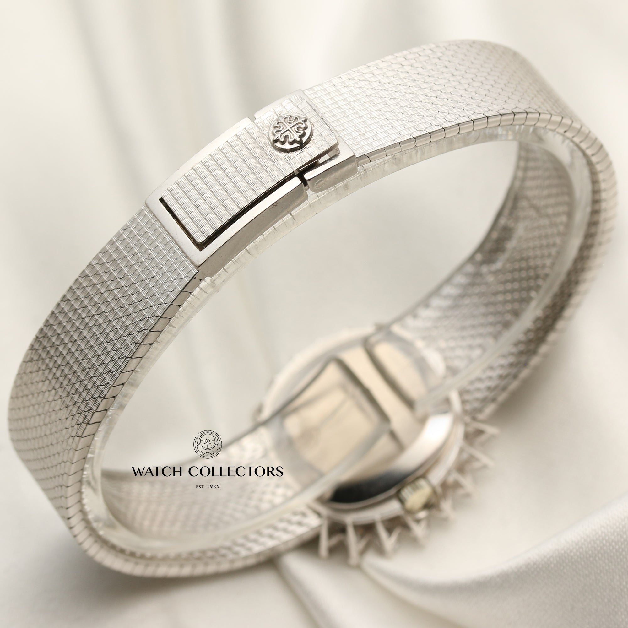 Patek Philippe 18K White Gold Diamond Bezel Second Hand Watch Collectors 7