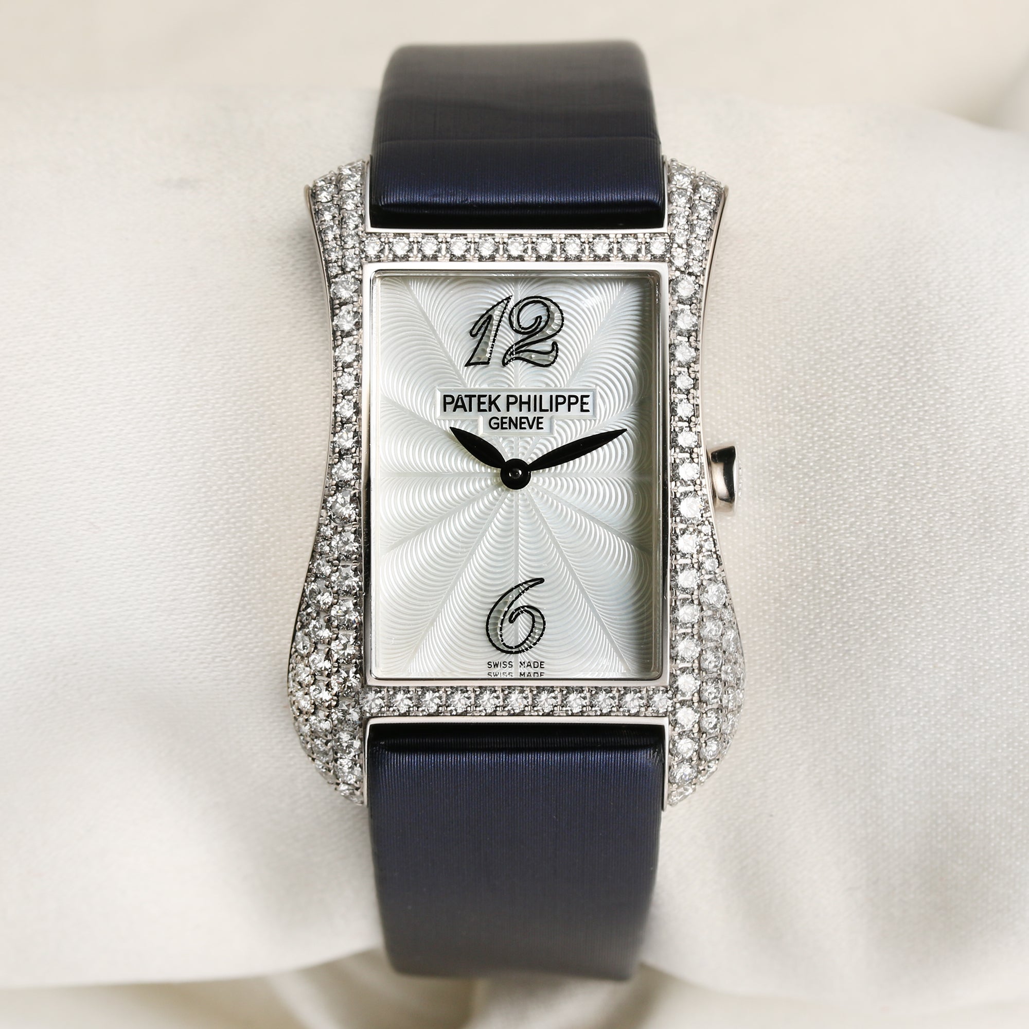 Patek Philippe 18K White Gold Diamond Second Hand Watch Collectors 1