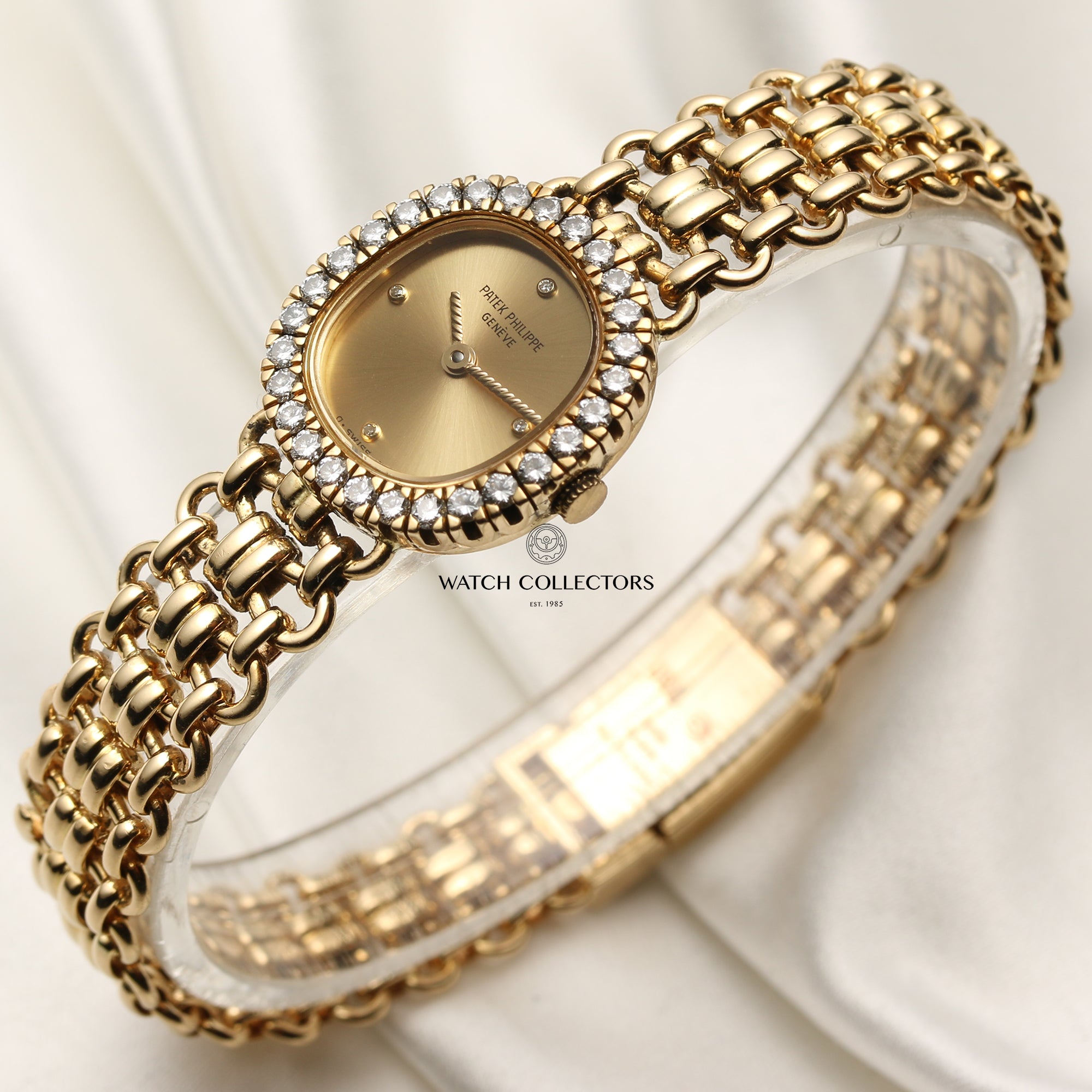 Patek Philippe 4772 18K Yellow Gold Diamond Bezel Second Hand Watch Collectors 3