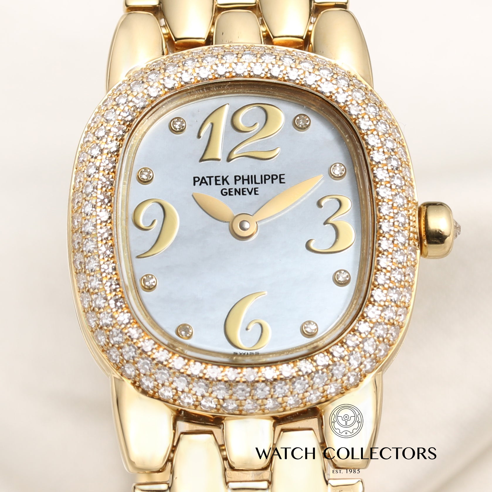 Patek Philippe 4831 MOP 18K Yellow Gold Second Hand Watch Collectors 2