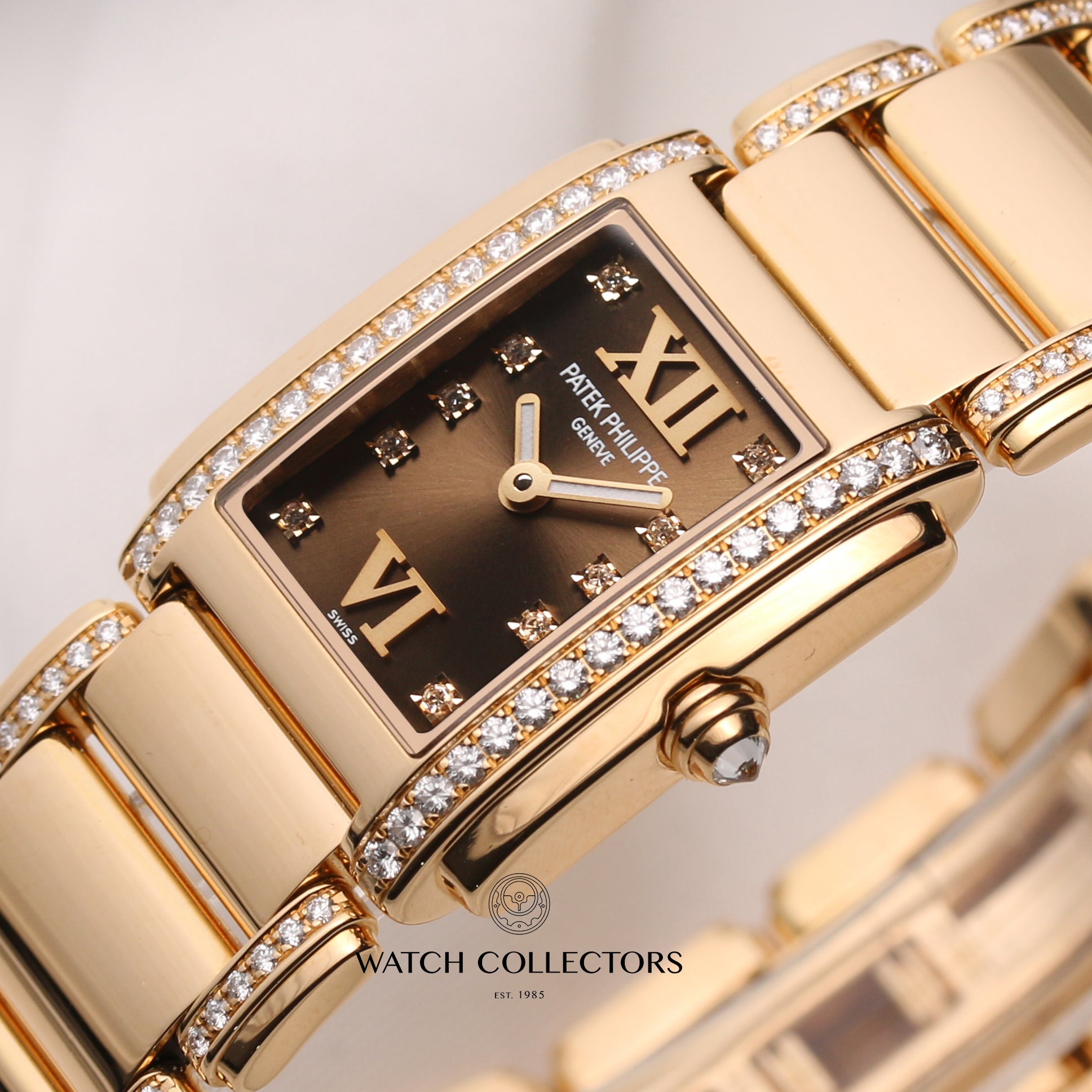 Patek-Philippe-4908-18K-Rose-Gold-Diamond-Chocolate-Dial-Bezel-Bracelet-Second-Hand-Watch-Collectors-4