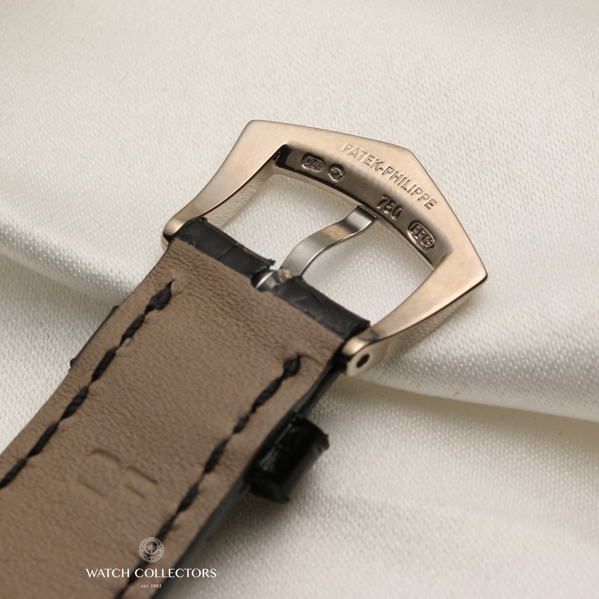 Patek Philippe 5035 Annual Calendar 18K White Gold Second Hand Watch Collectors 9