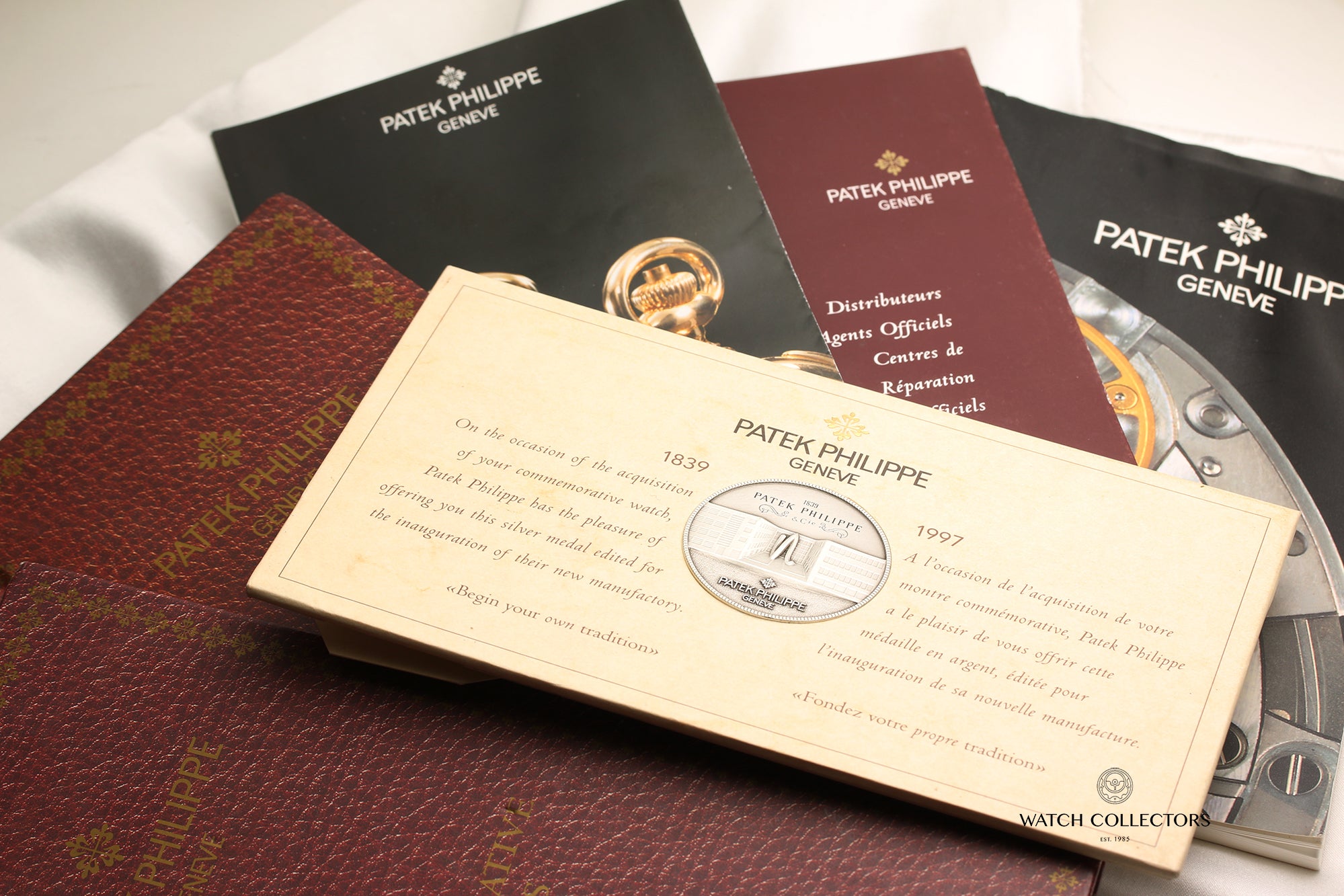 Patek Philippe 5500 Pagoda 1997 18K Rose Gold Second Hand Watch Collectors 11