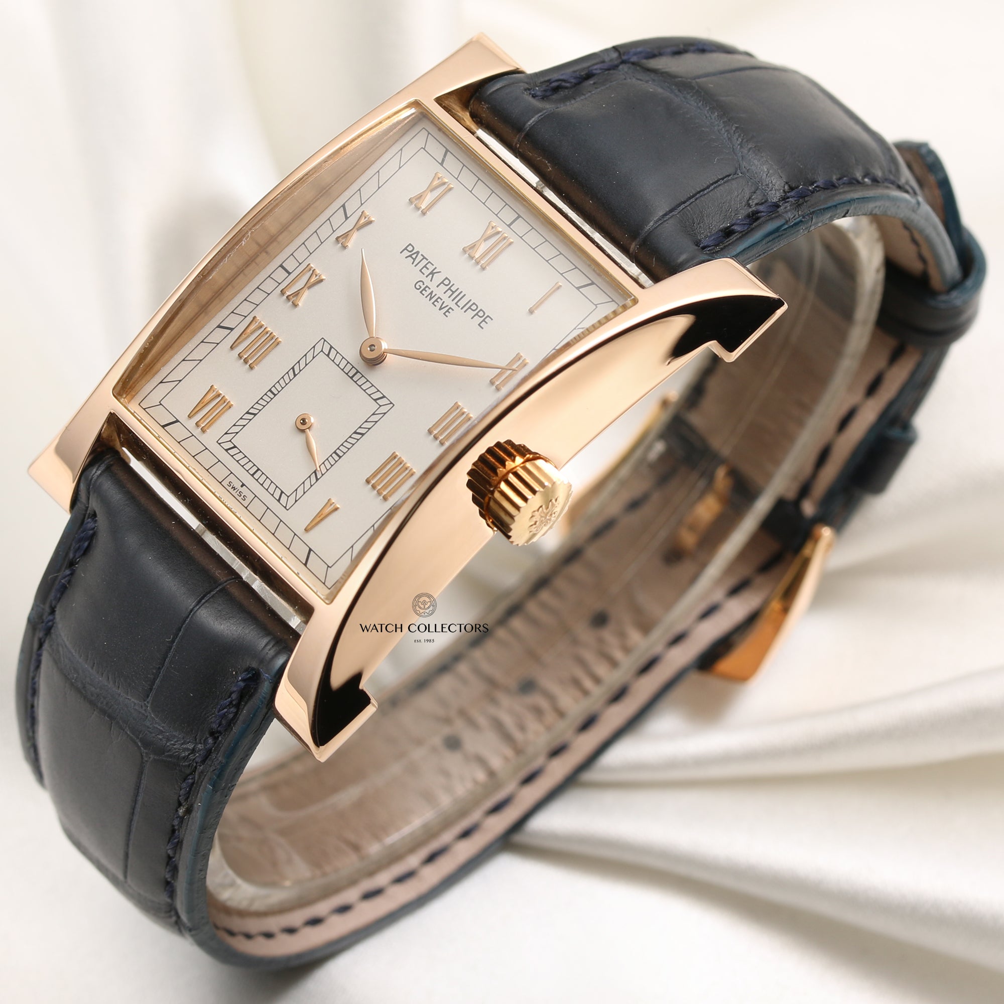 Patek Philippe 5500 Pagoda 1997 18K Rose Gold Second Hand Watch Collectors 3